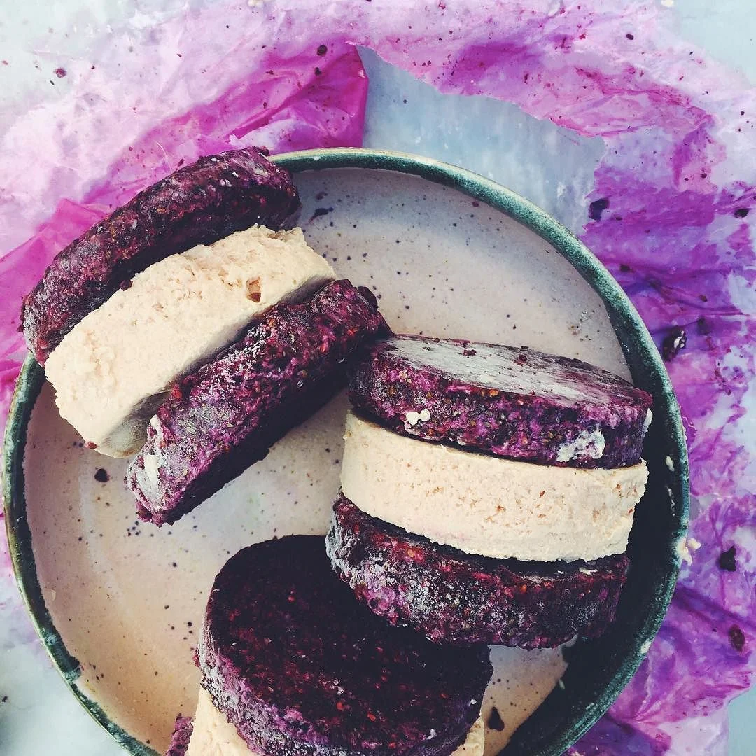 to make - Chili Rhubarb Ice Cream Sandwiches With Black Forest Chia Crust