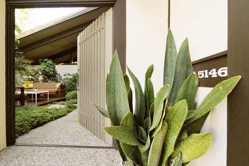 Aziz Ansari-Hong House-Los Feliz Estates5146_LOS_FRANCISCOS_011.0.jpg5146_LOS_FRANCISCOS_003.0.jpg