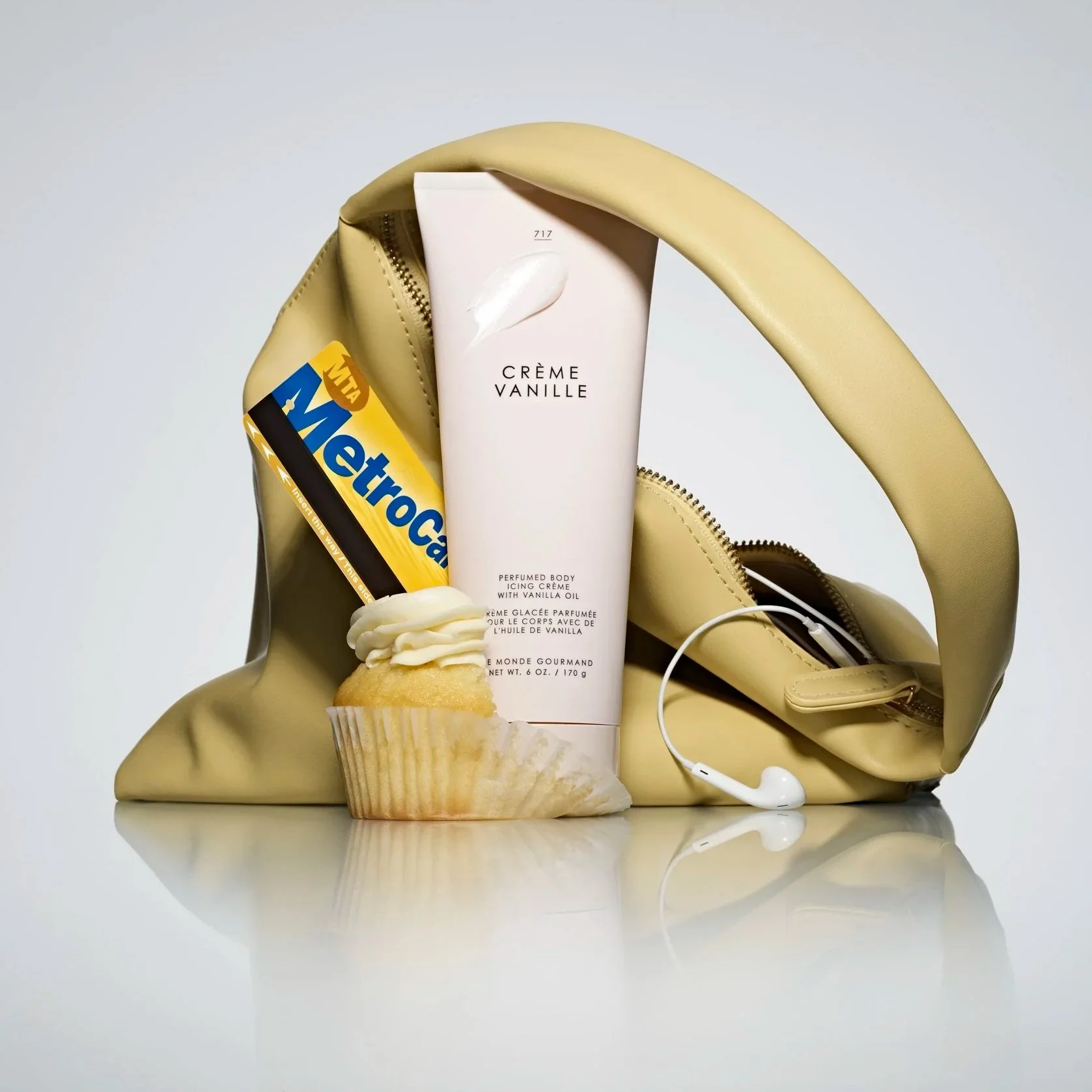 Body_Icing_Creme_Vanille_Stylized_001.jpg
