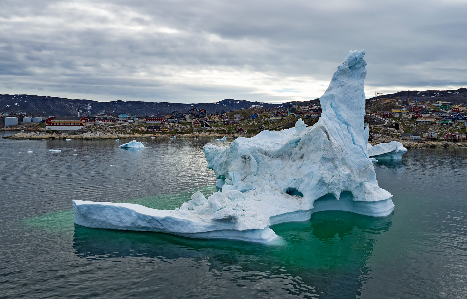 Ein Eisberg vor Ilulissat (Grönland). Kamera: DJI Zenmuse X5 an DJI Inspire 1 Pro Drohne, Objektiv: DJI MFT 15mm f/1.7 ASPH