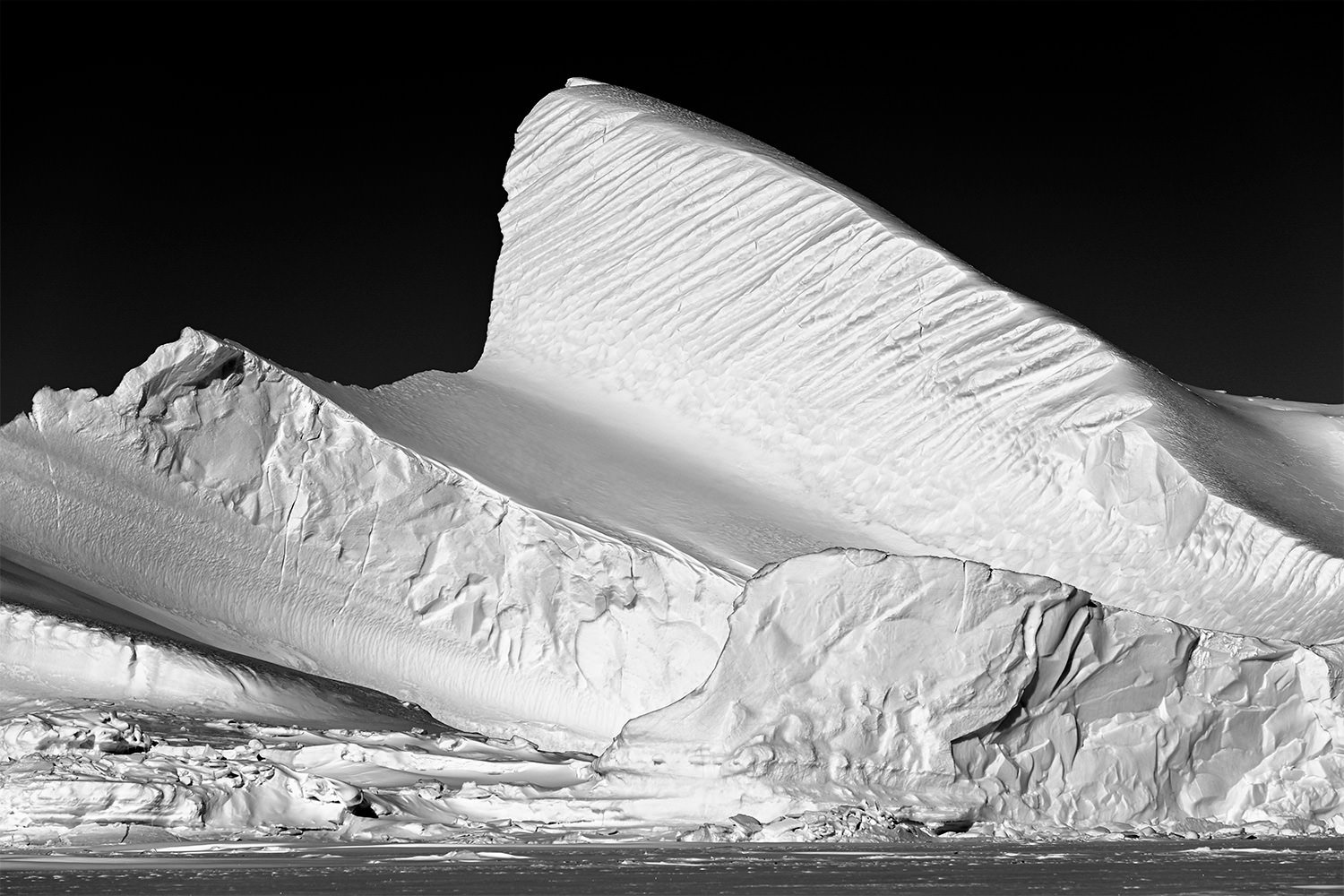 Light Shapes Ice