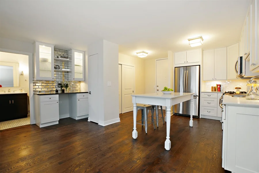 Kitchen 5.jpg