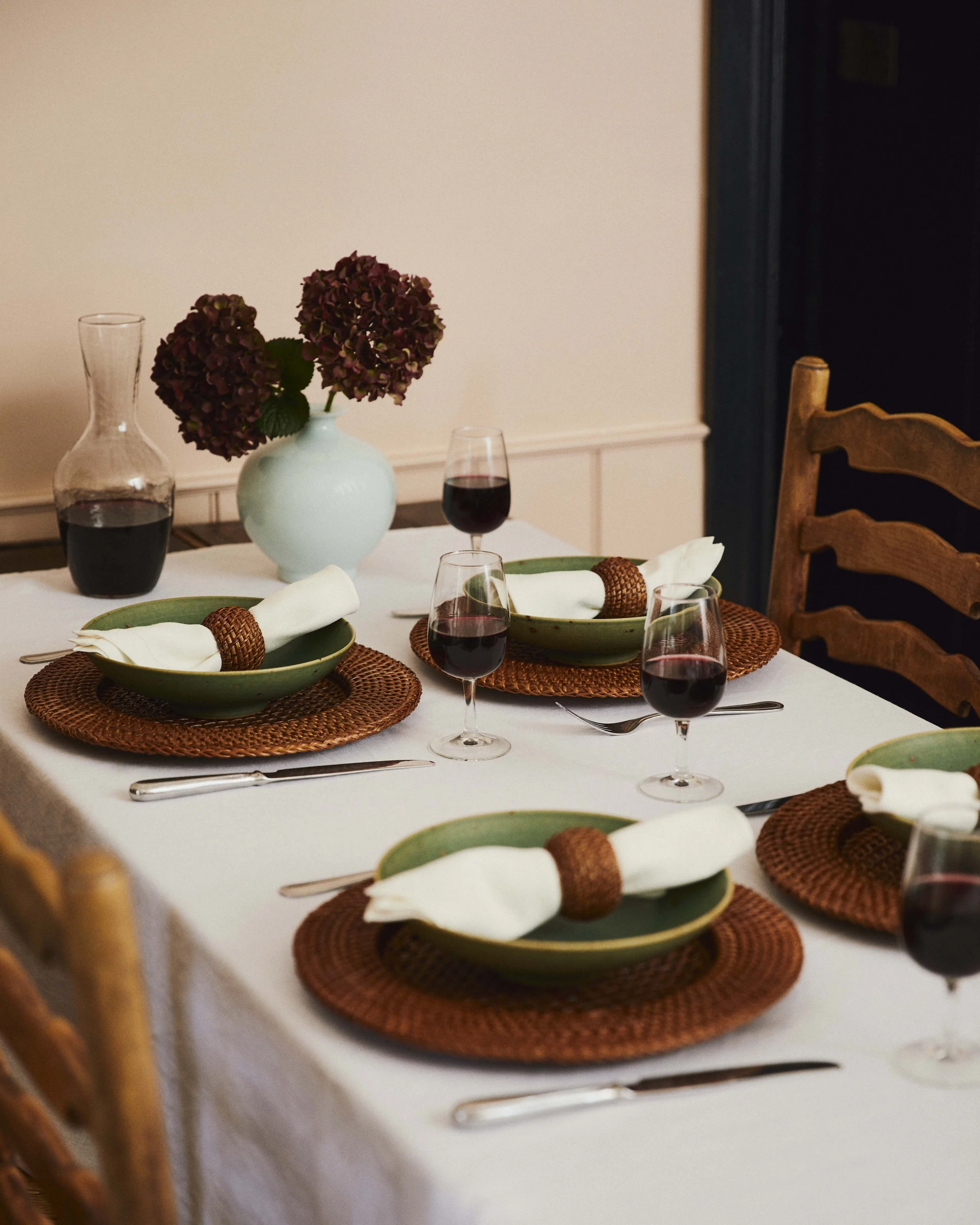 Dining_Entertaining_4by5_1.jpg
