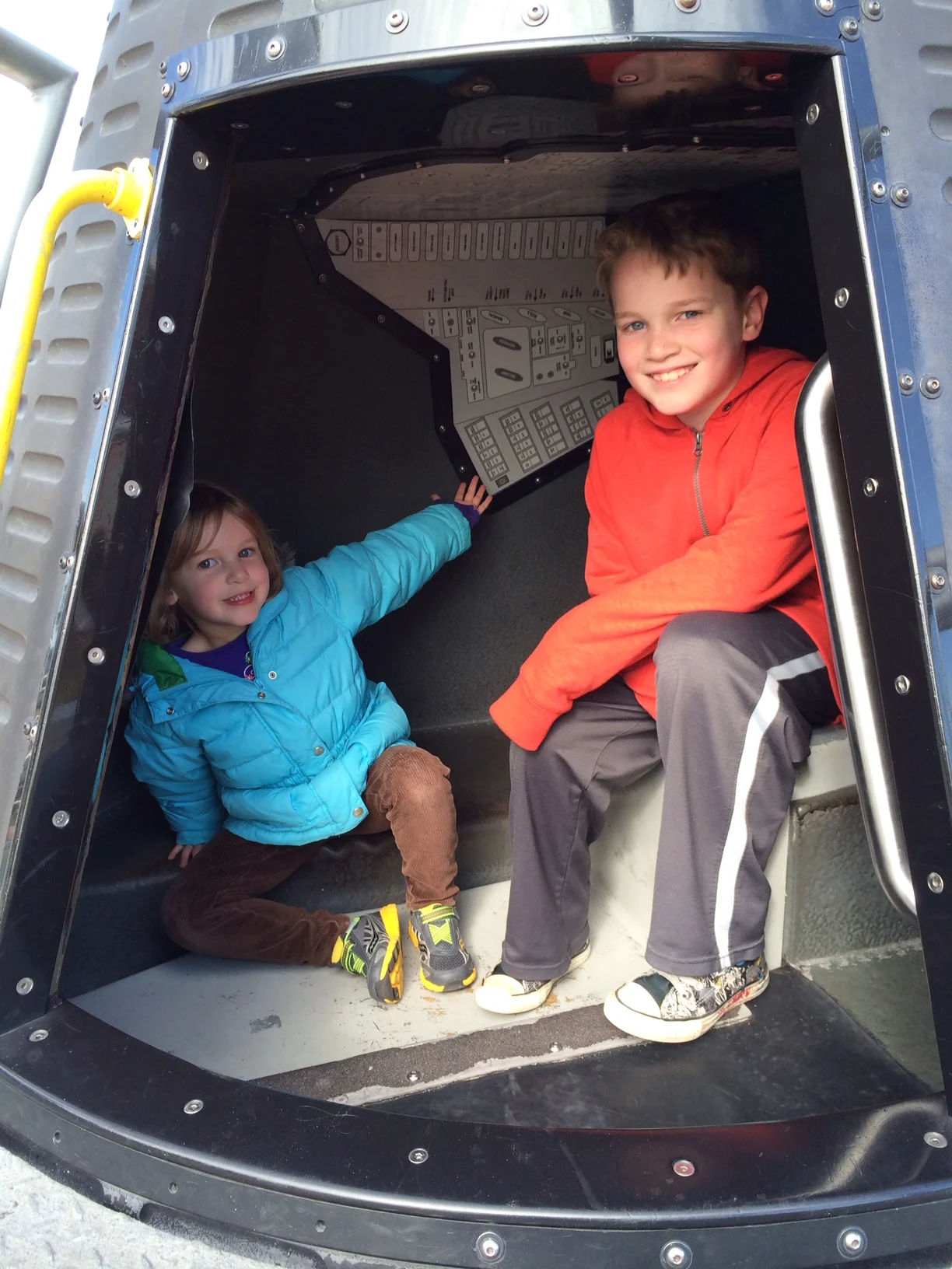 Tiny crew capsule