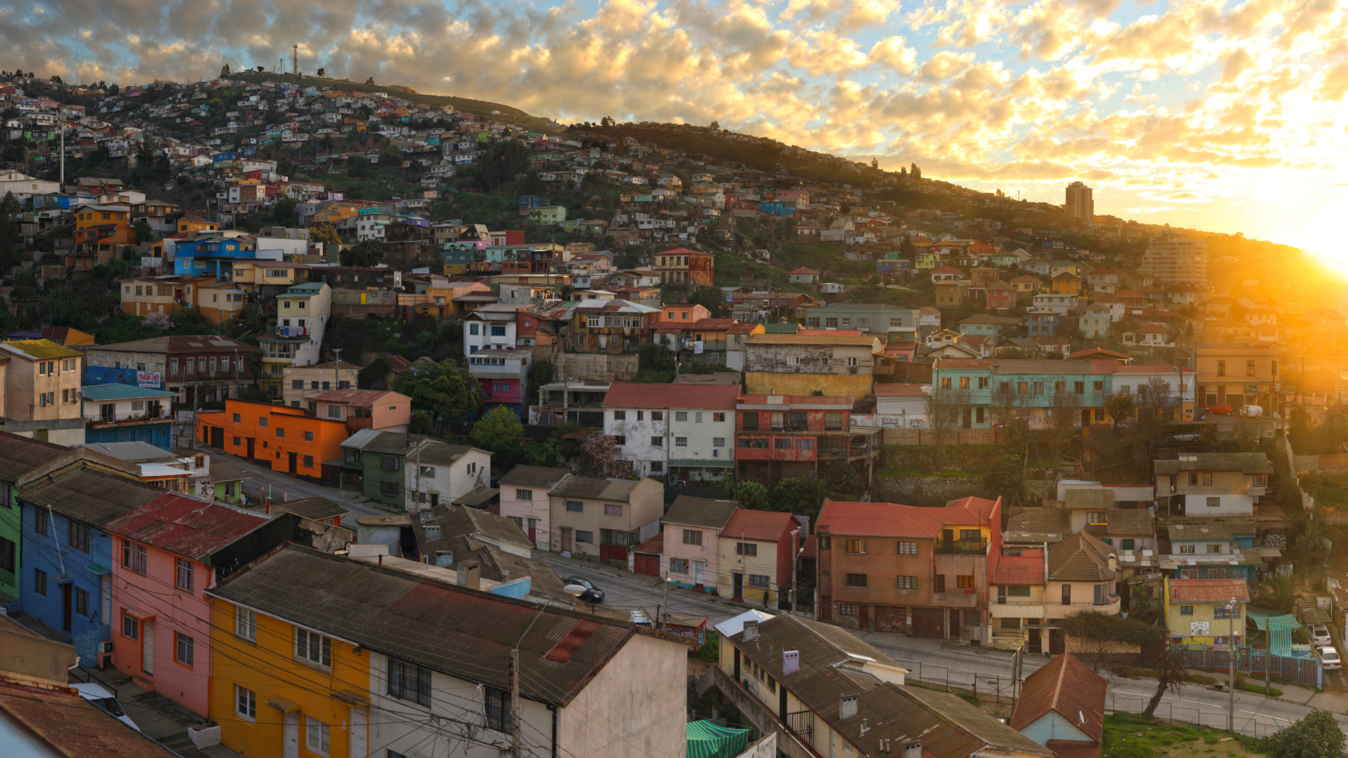 Valparaiso - Left side