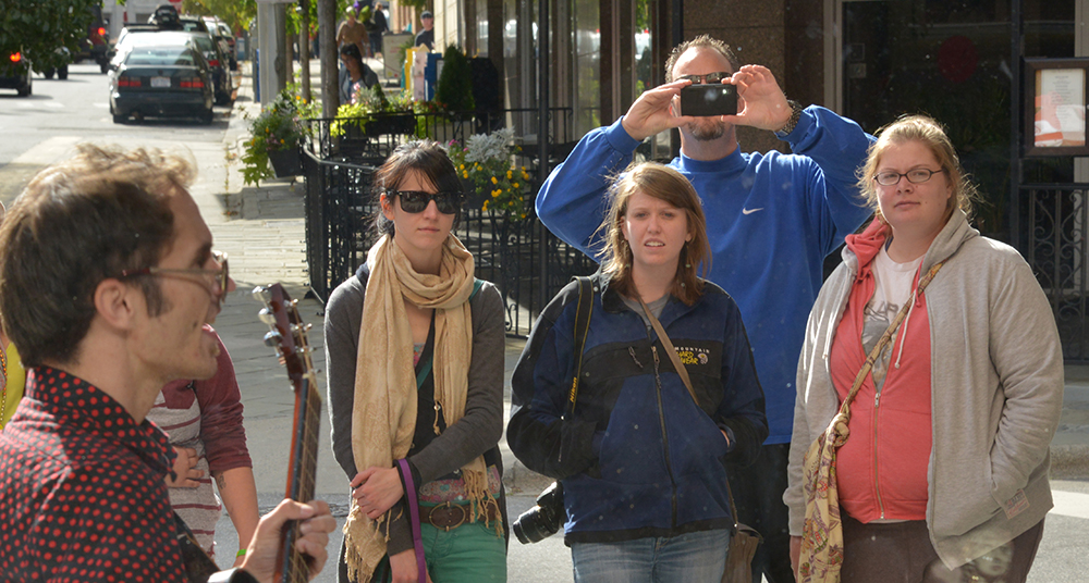 Taking pictures of people taking pictures