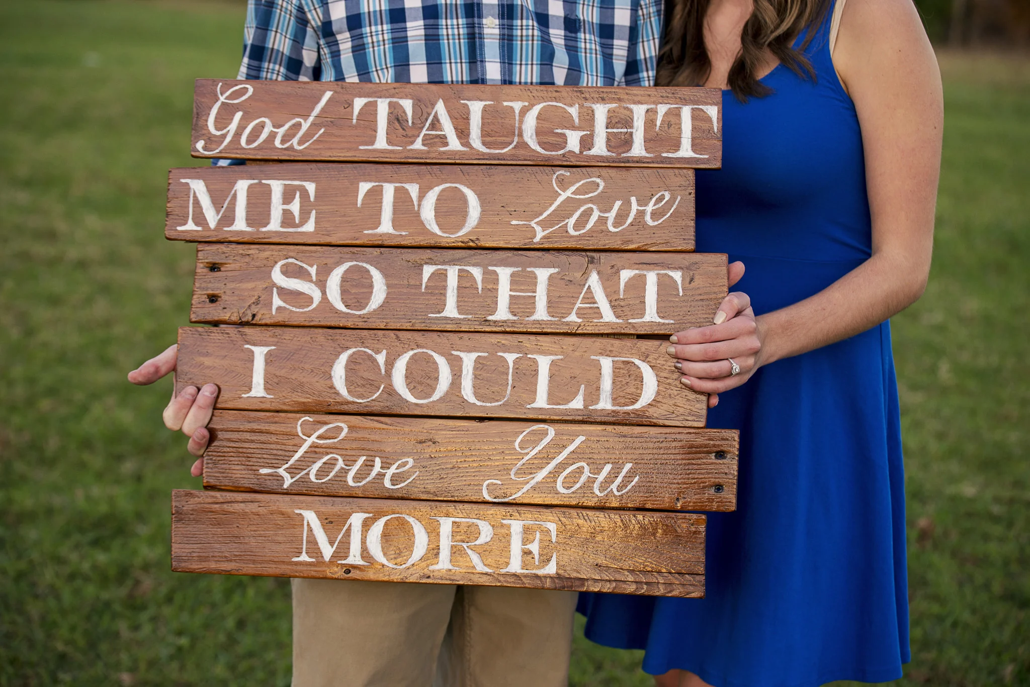 field_barn_engagement_session_sunset_golden_romantic_rustic_lynchburg_va038.jpg