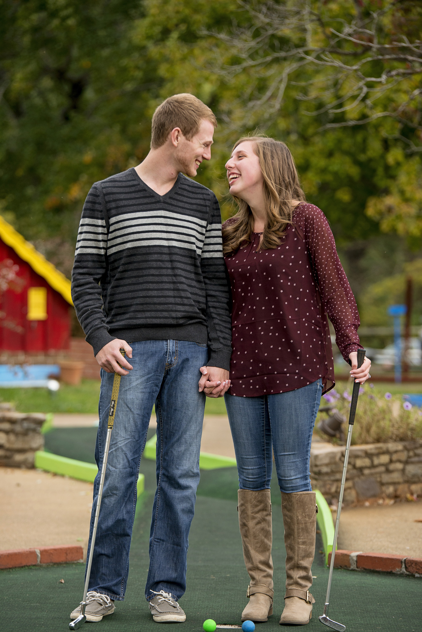 minigolf_engagement_session_lynchburg_virginia_photos003.jpg