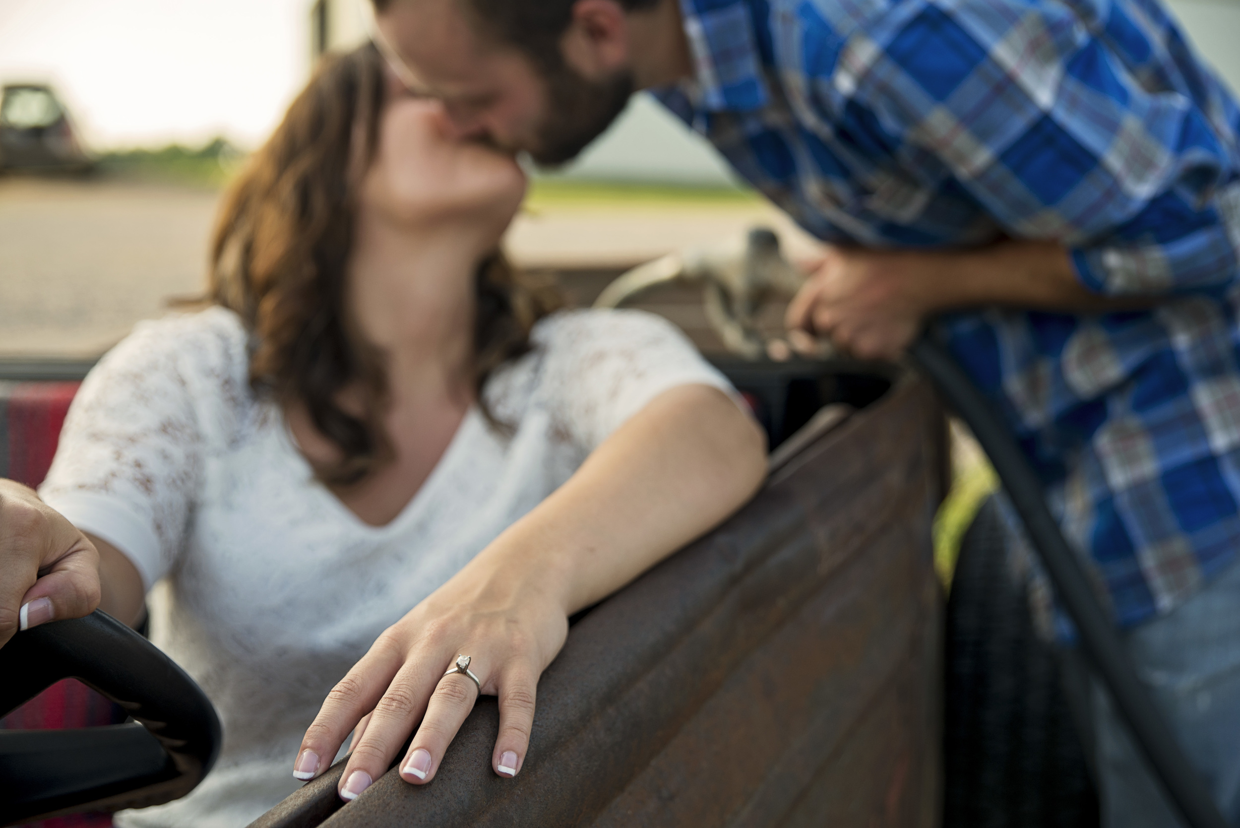 rustic_vintage_barn_engagement_session_north_carolina_lynchburg_va014.jpg