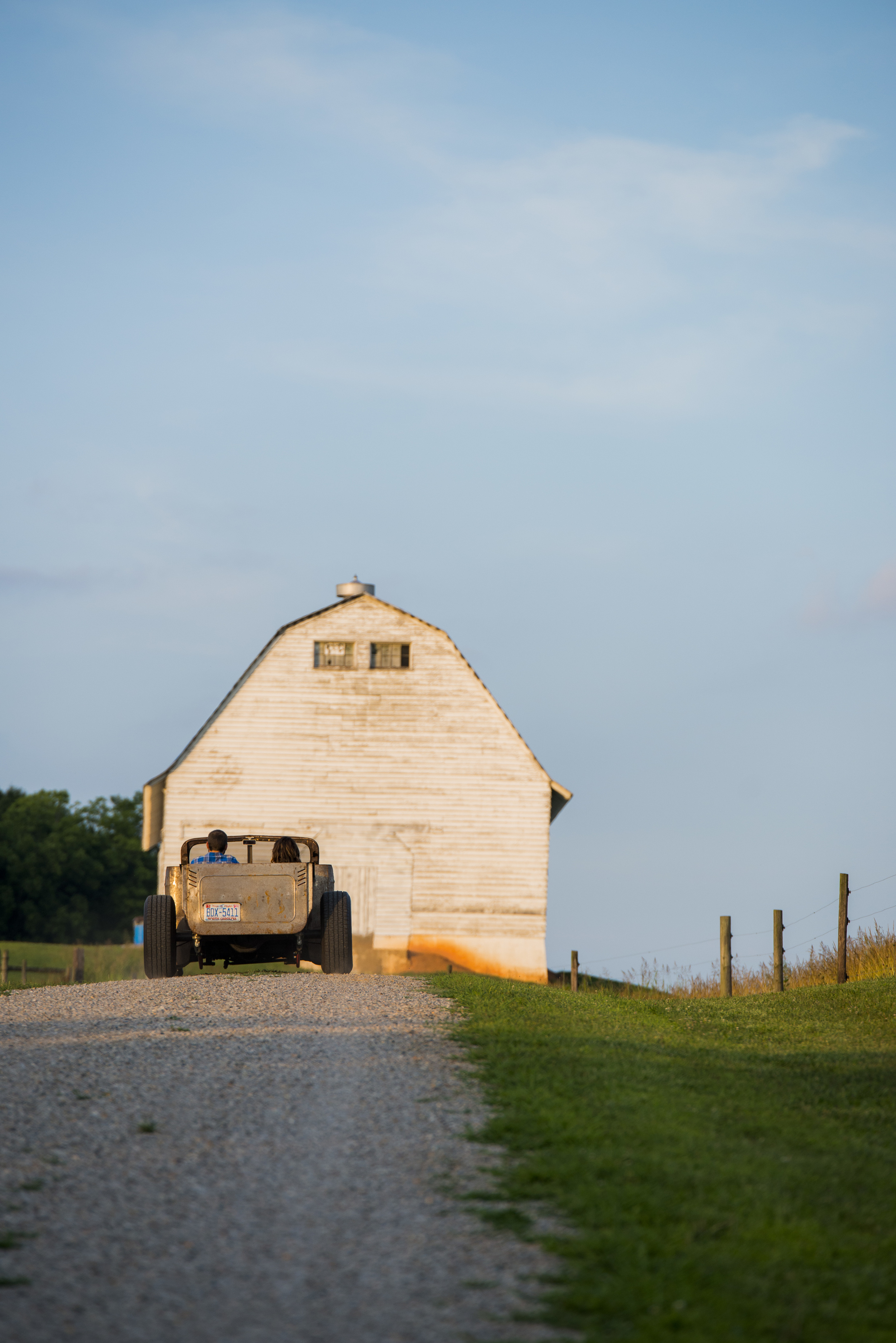 rustic_vintage_barn_engagement_session_north_carolina_lynchburg_va021.jpg