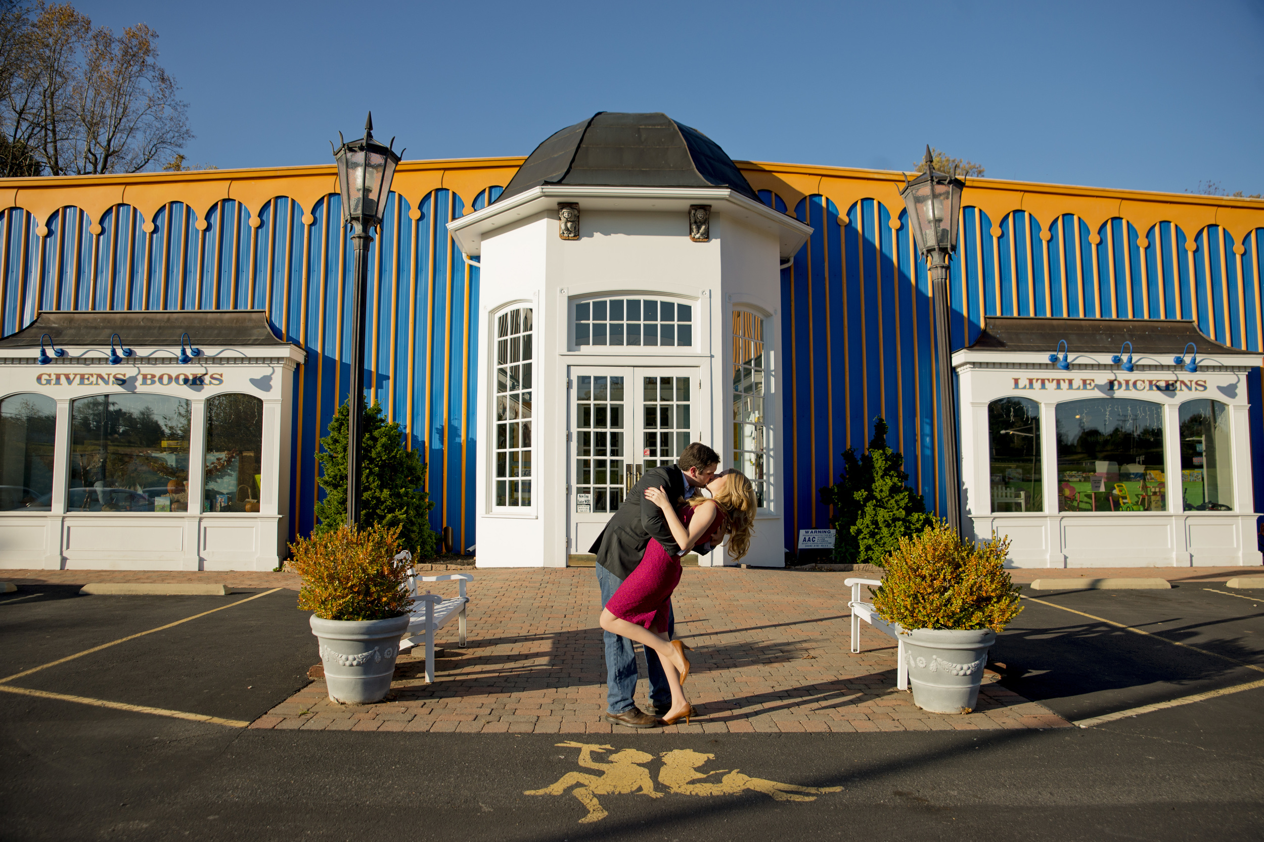 bookstore_fairytale_downtown_engagement_session_lynchburg_va012.jpg