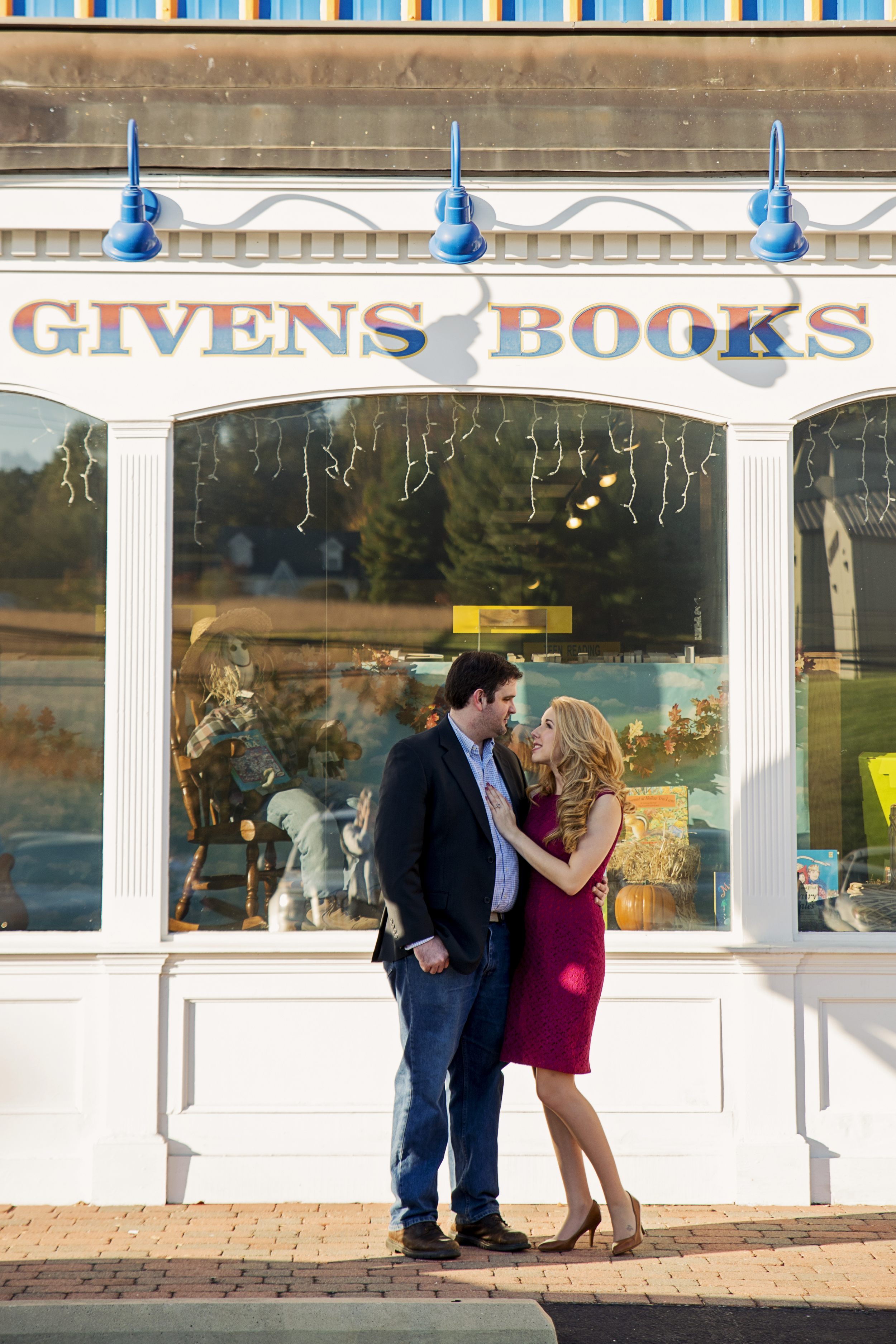 bookstore_fairytale_downtown_engagement_session_lynchburg_va013.jpg