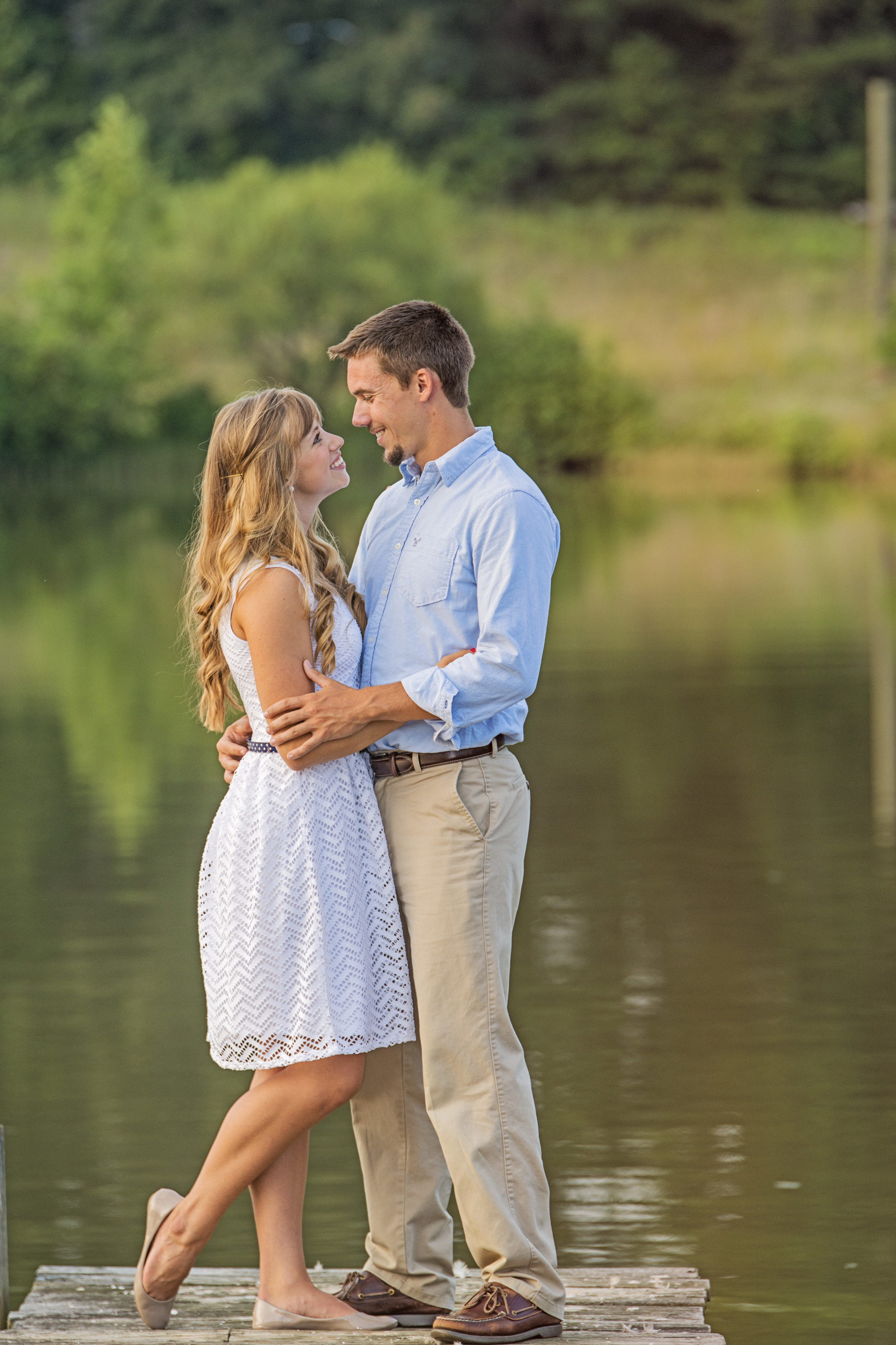 garden_dock_quilt_fun_engagement_session_lynchburg_va023.jpg