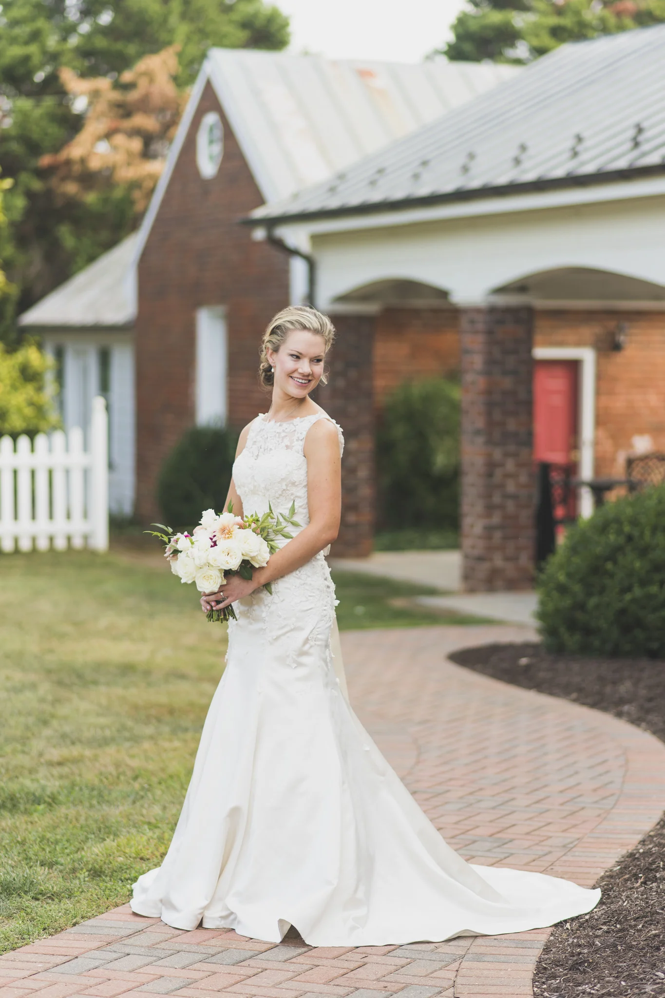 West Manor Wedding_Lynchburg VA_Classic_Black tie_Forest VA_Wedding_photos2031.jpg