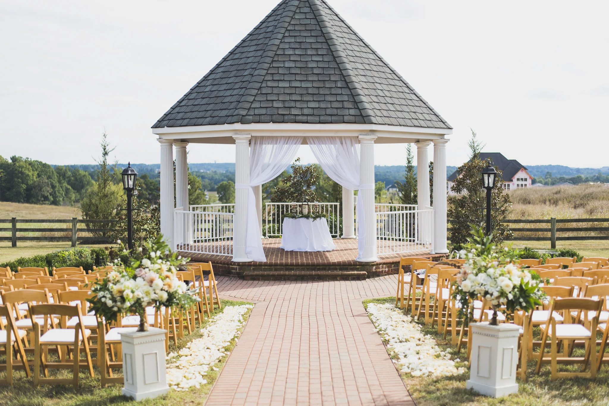 West Manor Wedding_Lynchburg VA_Classic_Black tie_Forest VA_Wedding_photos2044.jpg