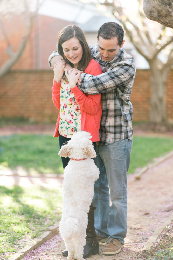 charlotsville.va.engagement.session.uva.dog.love.spring.blooms224.jpg