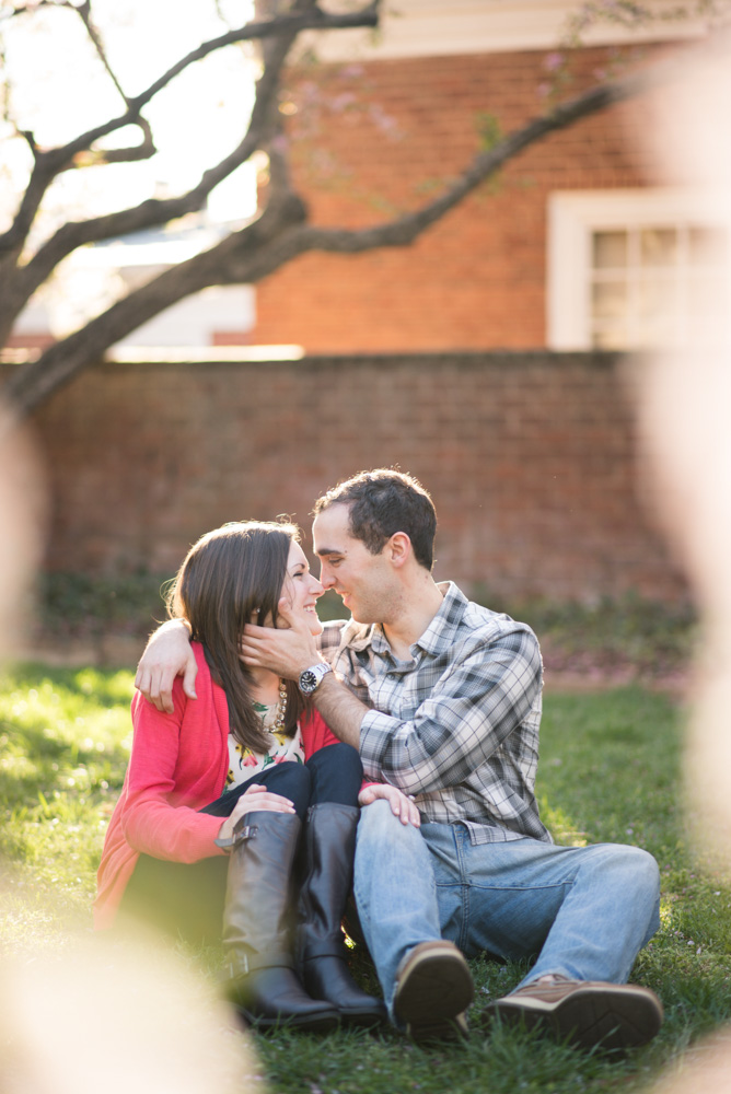 charlotsville.va.engagement.session.uva.dog.love.spring.blooms226.jpg