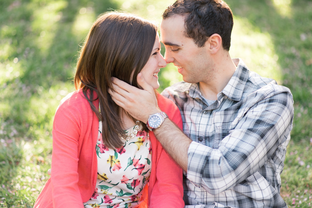 charlotsville.va.engagement.session.uva.dog.love.spring.blooms227.jpg