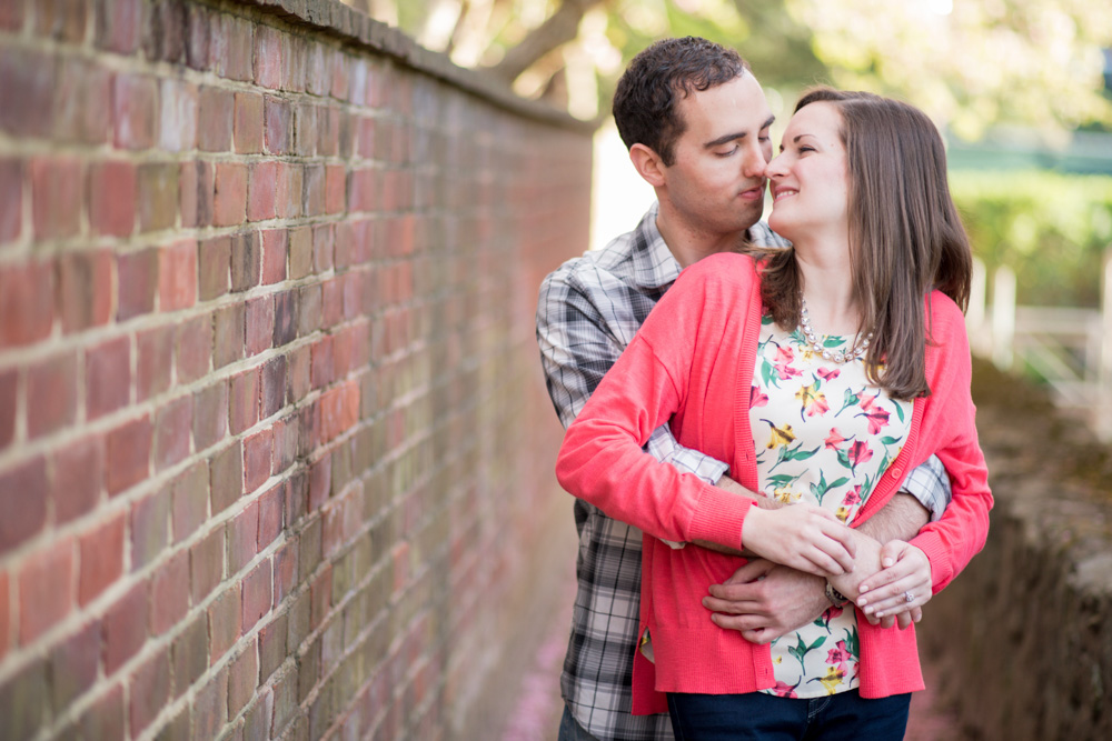 charlotsville.va.engagement.session.uva.dog.love.spring.blooms231.jpg