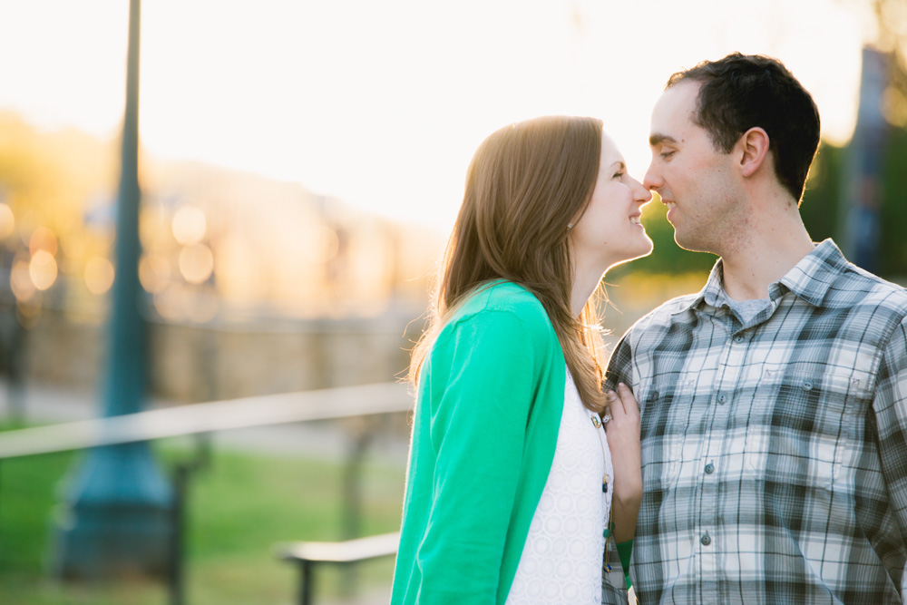 charlotsville.va.engagement.session.uva.dog.love.spring.blooms253.jpg