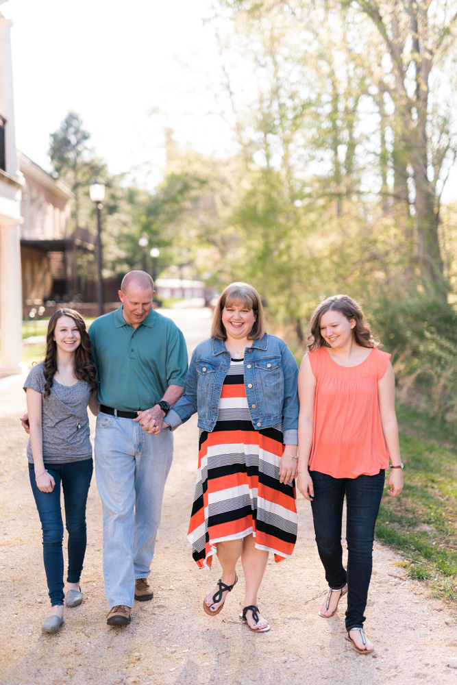 Family Sesssion_Portraits_Lynchburg VA_Sweet Briar Collage_Photographer_Wedding000.jpg