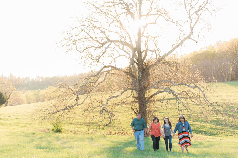 Family Sesssion_Portraits_Lynchburg VA_Sweet Briar Collage_Photographer_Wedding014.jpg