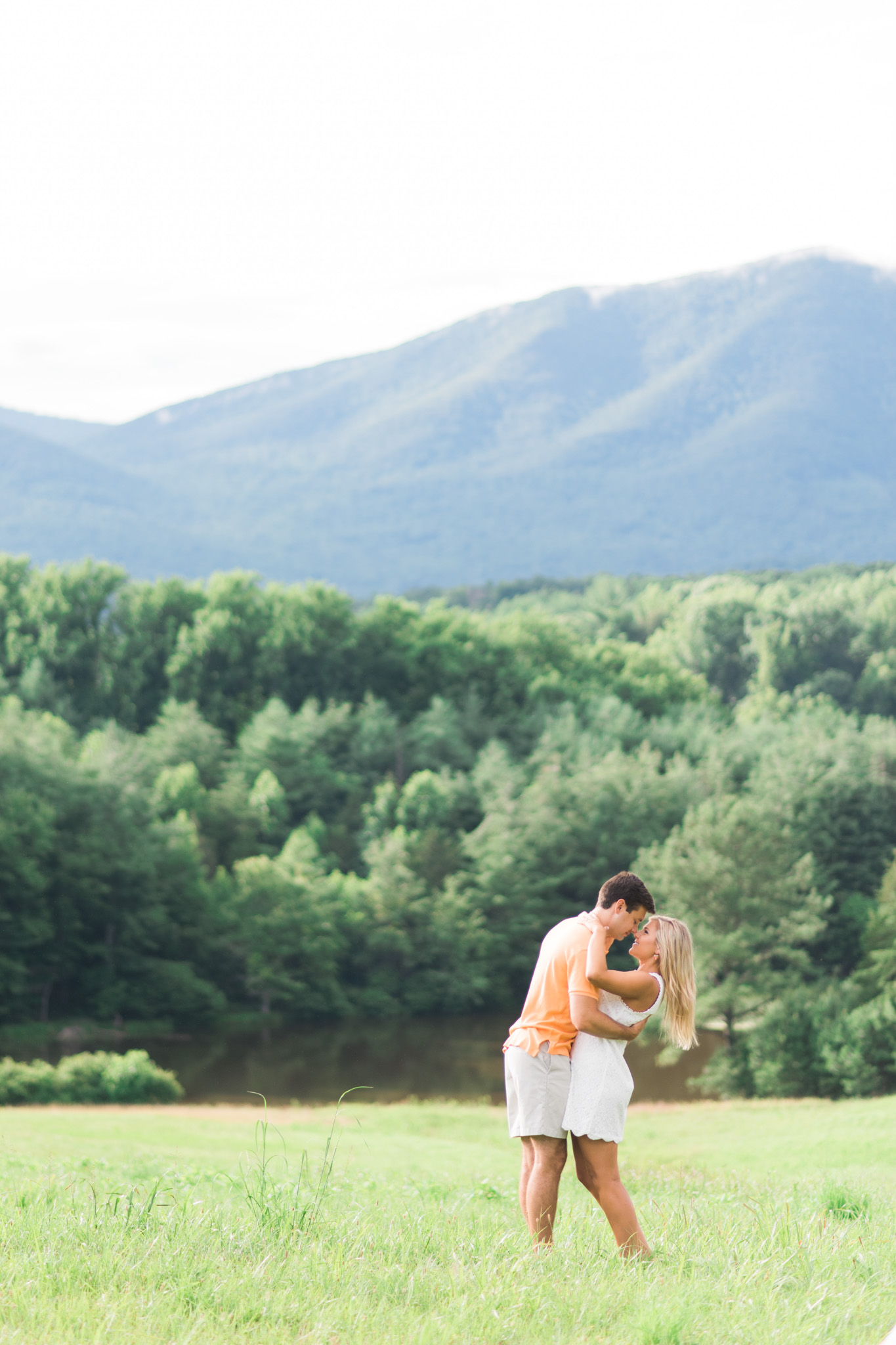 Va_Engagement_session_VA_wedding_photographers _Claytor_nature_Center_Bedford_VA946.jpg