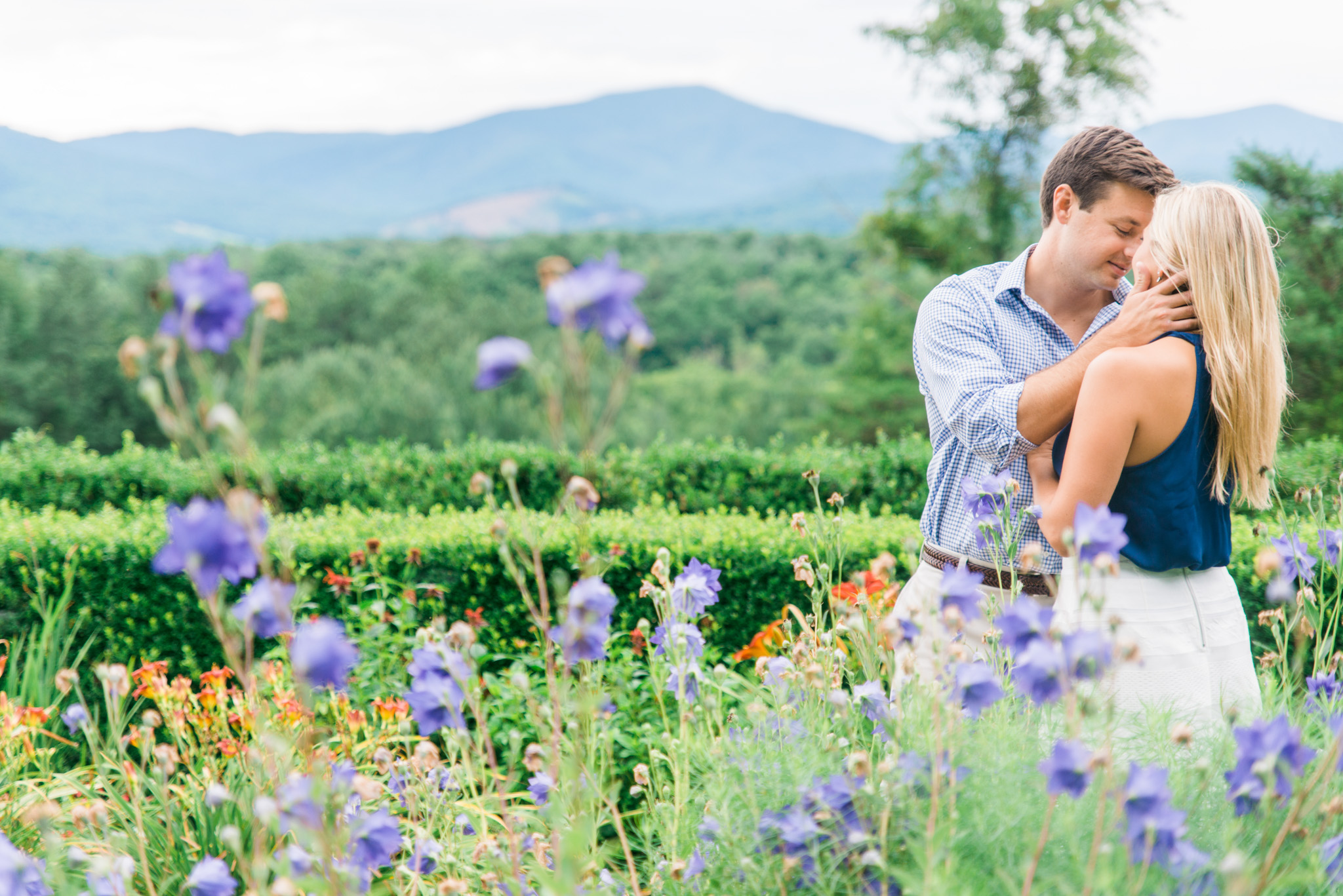 Va_Engagement_session_VA_wedding_photographers _Claytor_nature_Center_Bedford_VA985.jpg