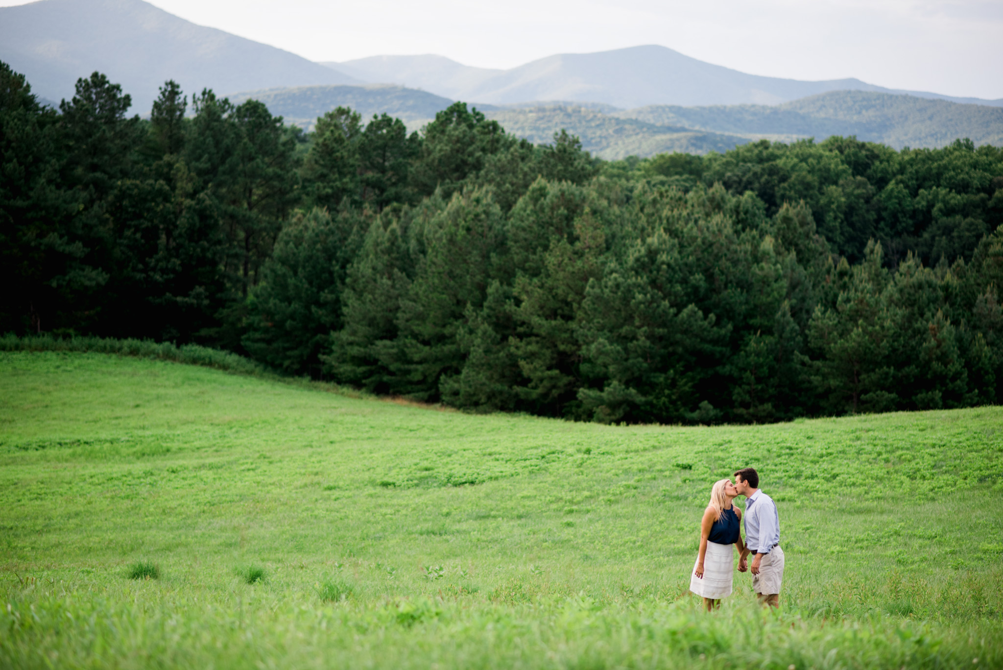 Va_Engagement_session_VA_wedding_photographers _Claytor_nature_Center_Bedford_VA996.jpg