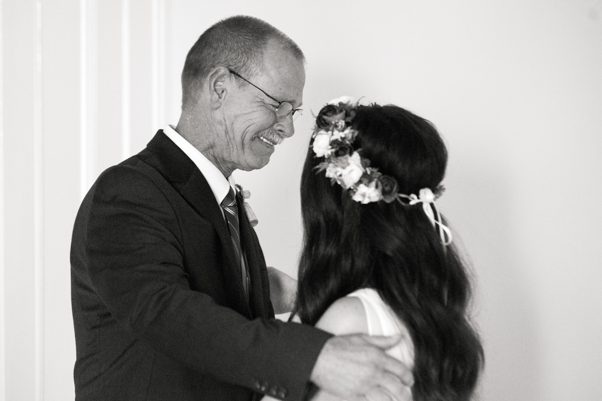 The_Trivium_Estate_Forest_VA_Wedding_Flower_Crown_boho_wedding_classic_wedding_Virginia_Wedding_photographer045.jpg