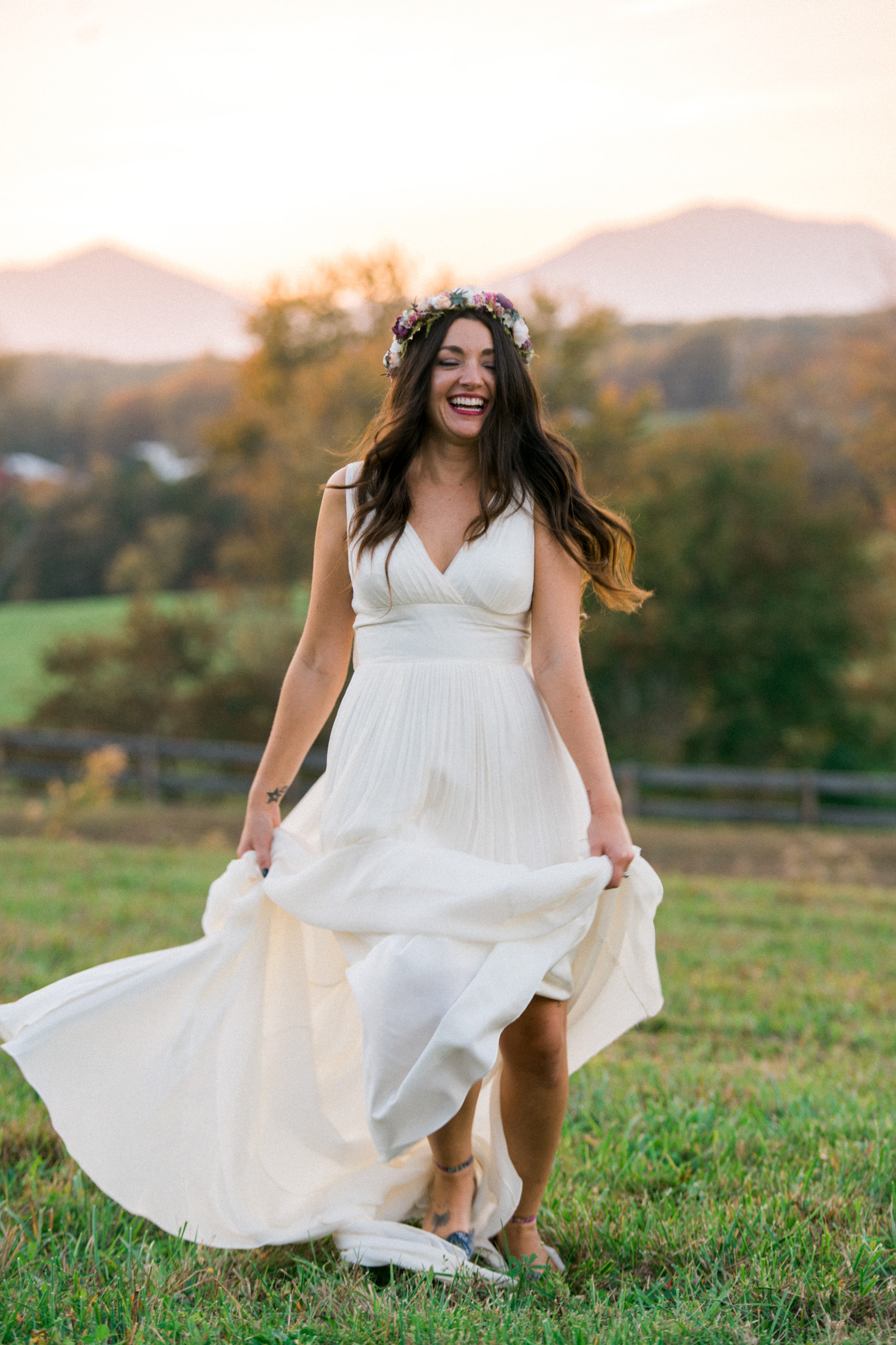 The_Trivium_Estate_Forest_VA_Wedding_Flower_Crown_boho_wedding_classic_wedding_Virginia_Wedding_photographer100.jpg