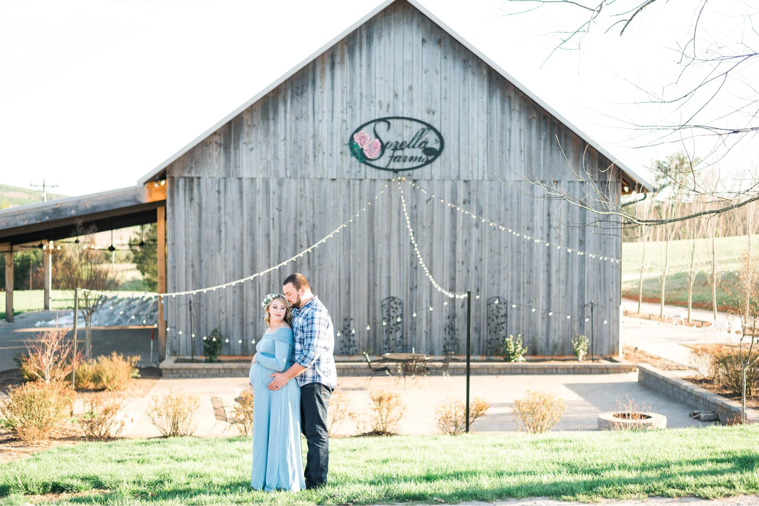 SorellaFarms_Jessica+Dylan_MaternitySession_Virginiaweddingphotographer 16.jpg