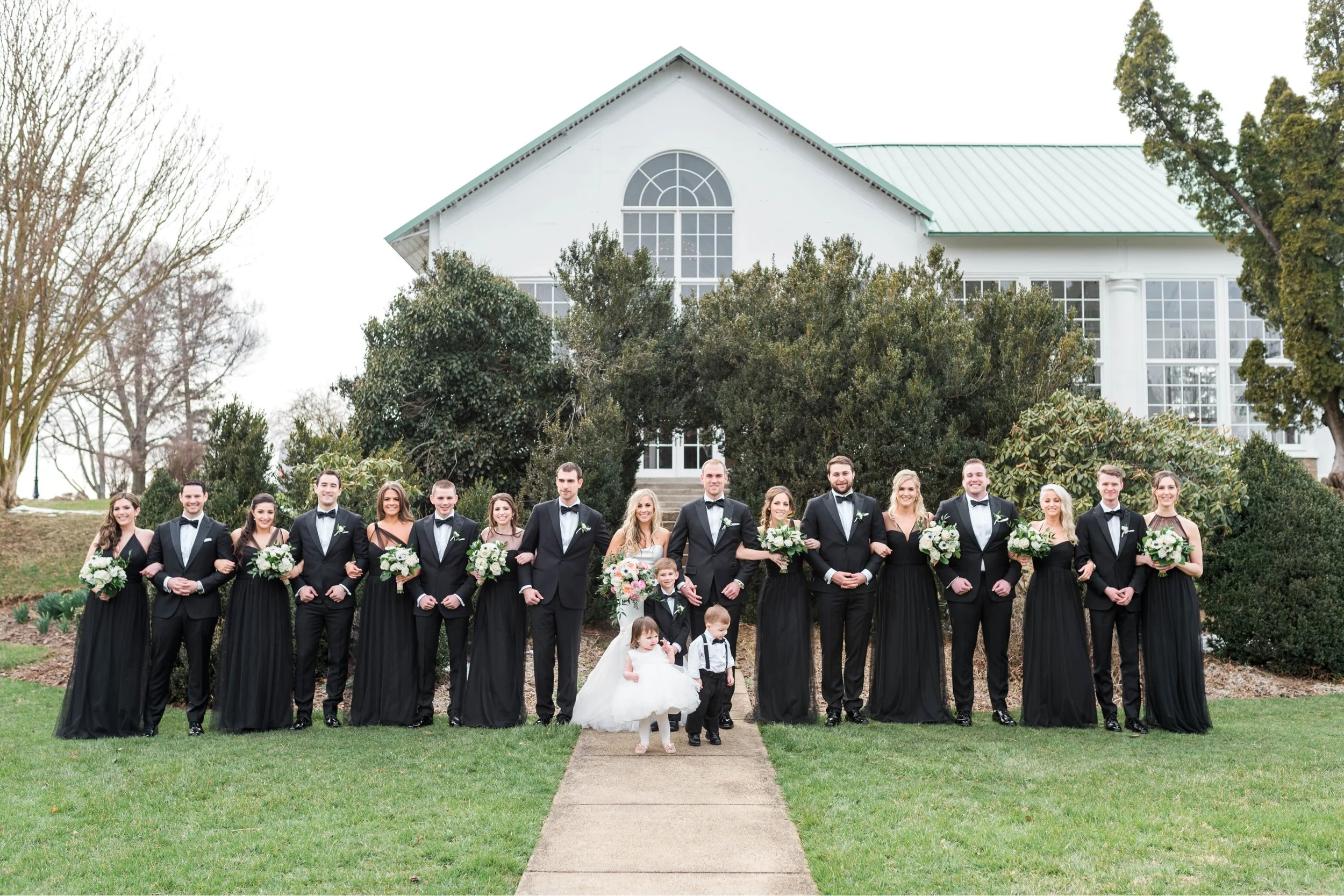 RaspberryPlainManor_leesburgVa_Jeanna+Steven_DCweddingPhotographer 34.jpg