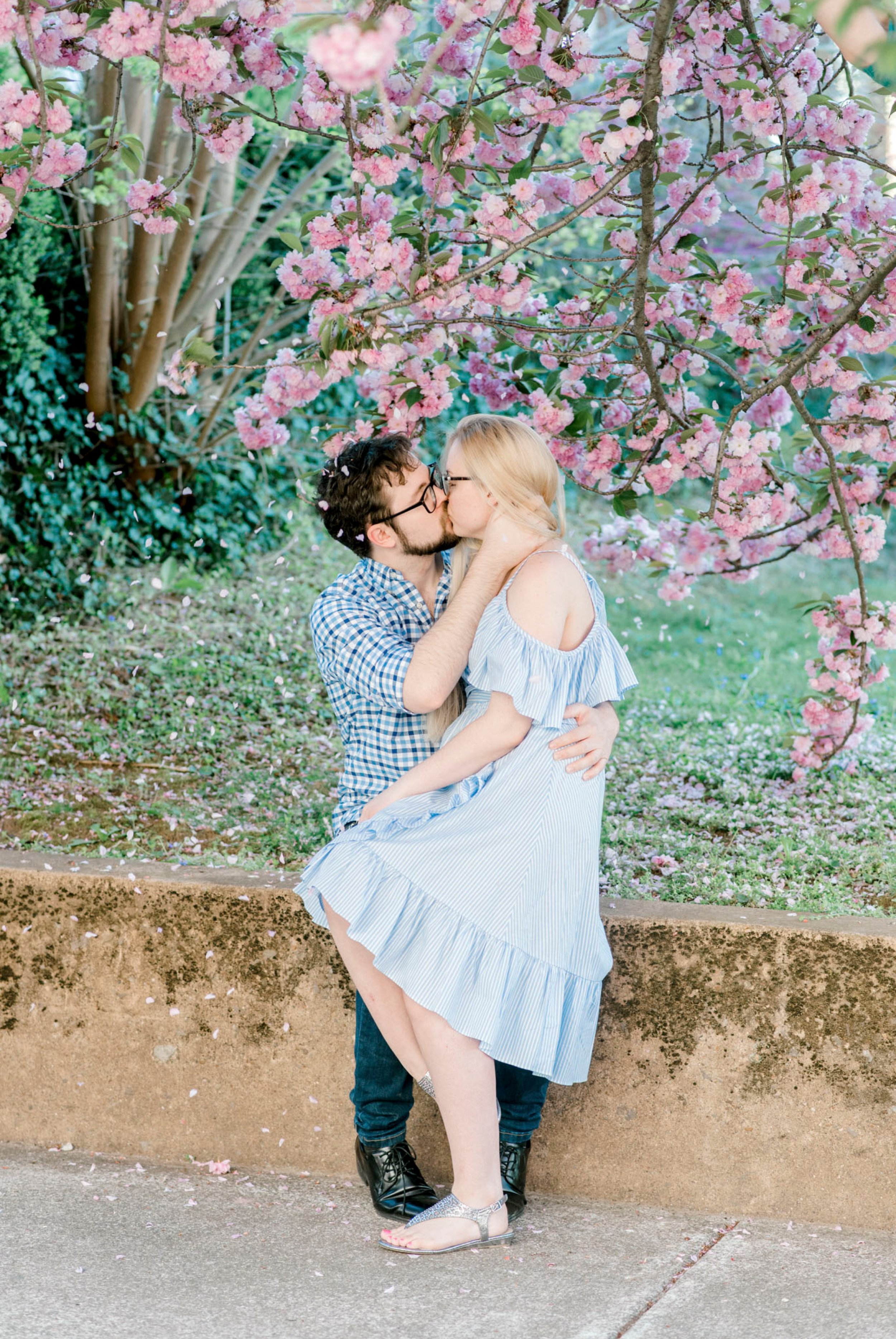 LaunceTarah_VirginiaWeddingPhotographer_EngagementSession_LynchburgVA_DowntownLynchburg_SpringEngagement 7.jpg