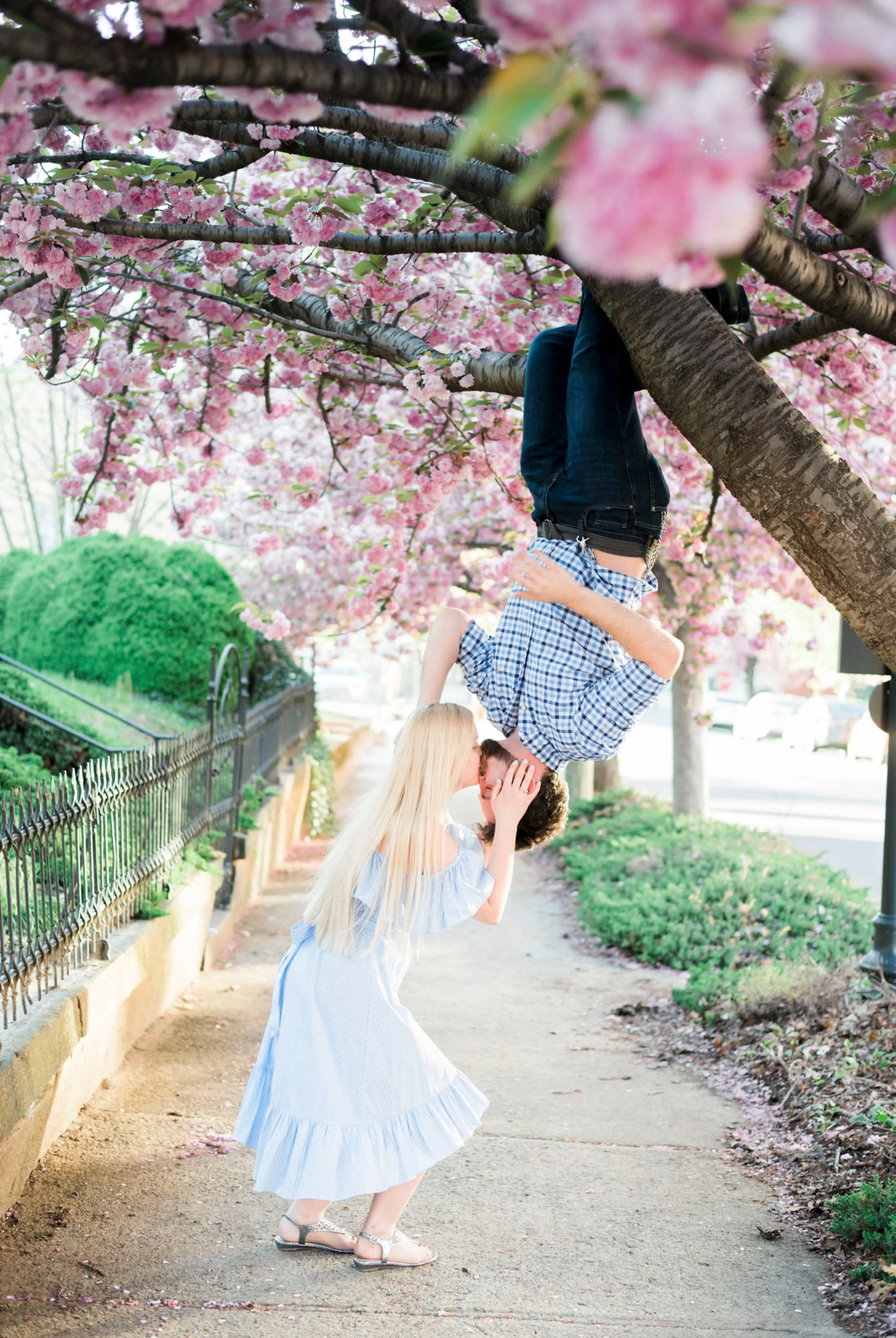 LaunceTarah_VirginiaWeddingPhotographer_EngagementSession_LynchburgVA_DowntownLynchburg_SpringEngagement 8.jpg