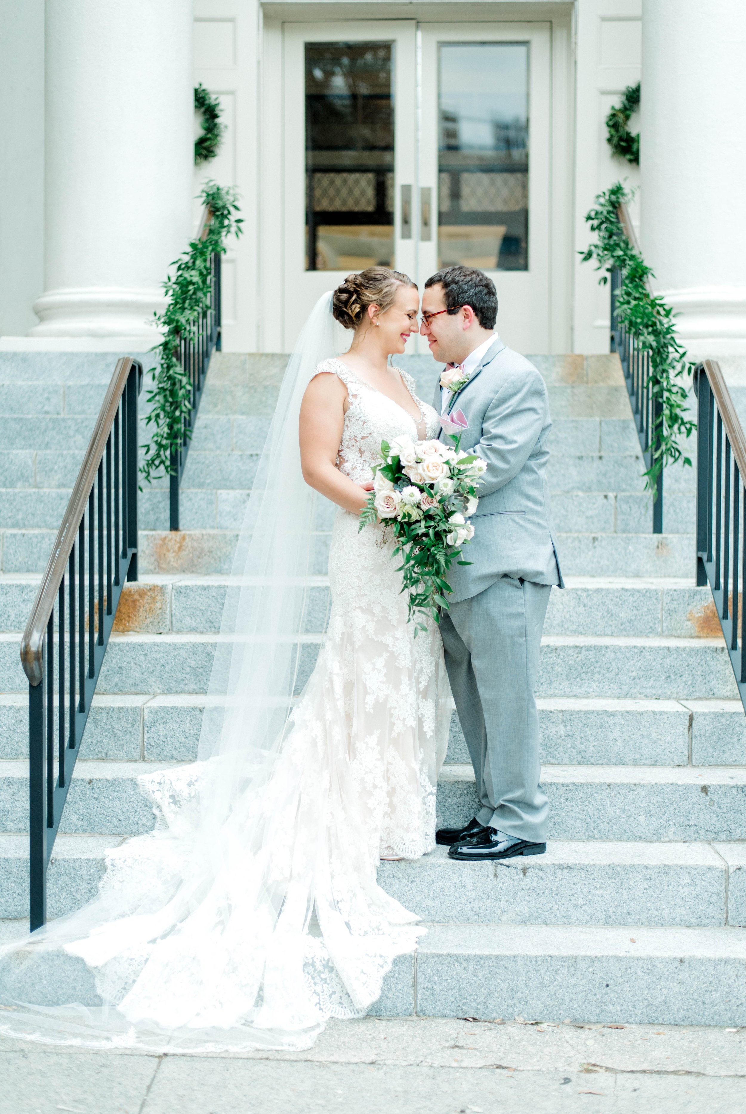 LewisGinterBotanicalGarden_richmondweddingphotographer_LynchburgweddingPhotographer_lindenRowInn_StPetersCatholicChurch_BrittneyGarrett 14.jpg