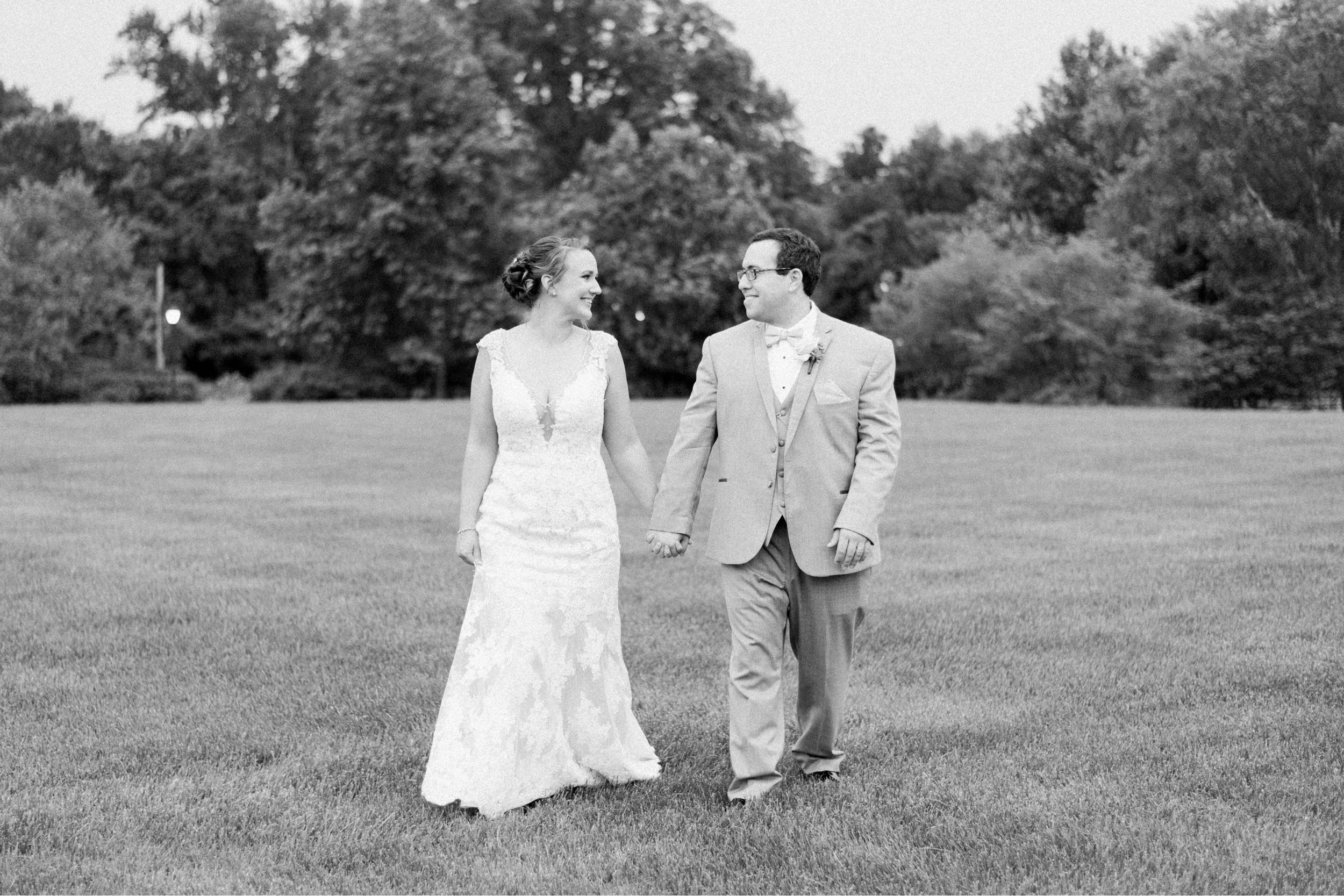 LewisGinterBotanicalGarden_richmondweddingphotographer_LynchburgweddingPhotographer_lindenRowInn_StPetersCatholicChurch_BrittneyGarrett 1.jpg