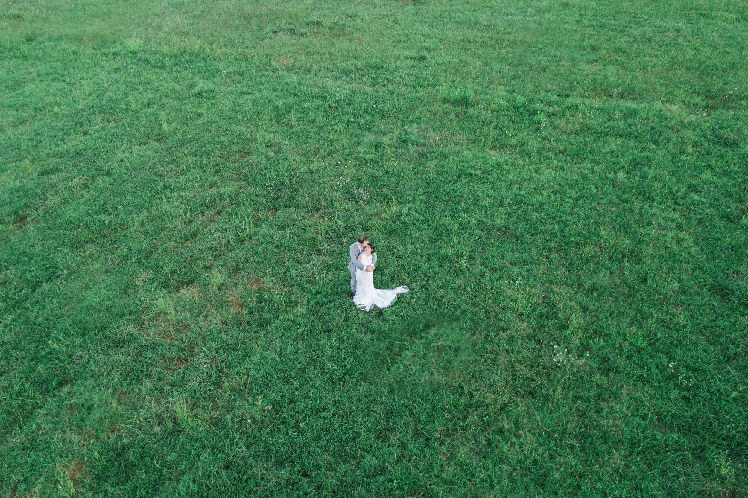 SorellaFarms_EvingtonVA_LynchburgVA_VirginiaWeddingPhotographer_BenRachel 28.jpg