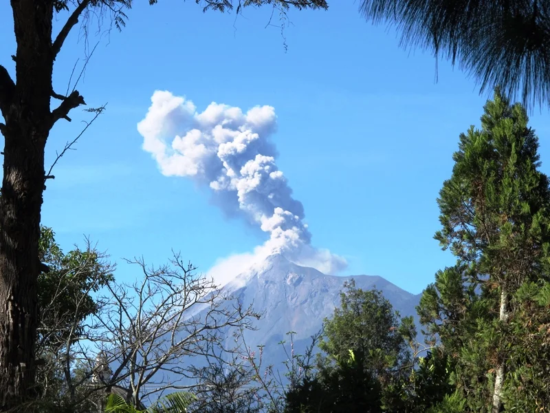 FuegoActiveVolcanoInAntigua.jpg