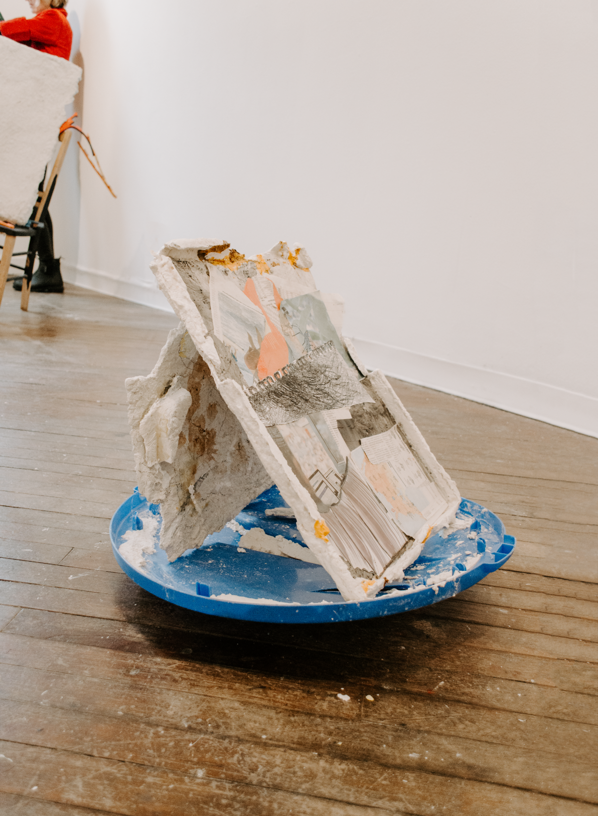 Installation view of Hold On, I Love You, a solo installation at Pink Noise Projects in February 2025. Hold On, I Love You explores early parenthood and navigating relationships with self, loved ones, strangers, ecosystems, and animals in tod