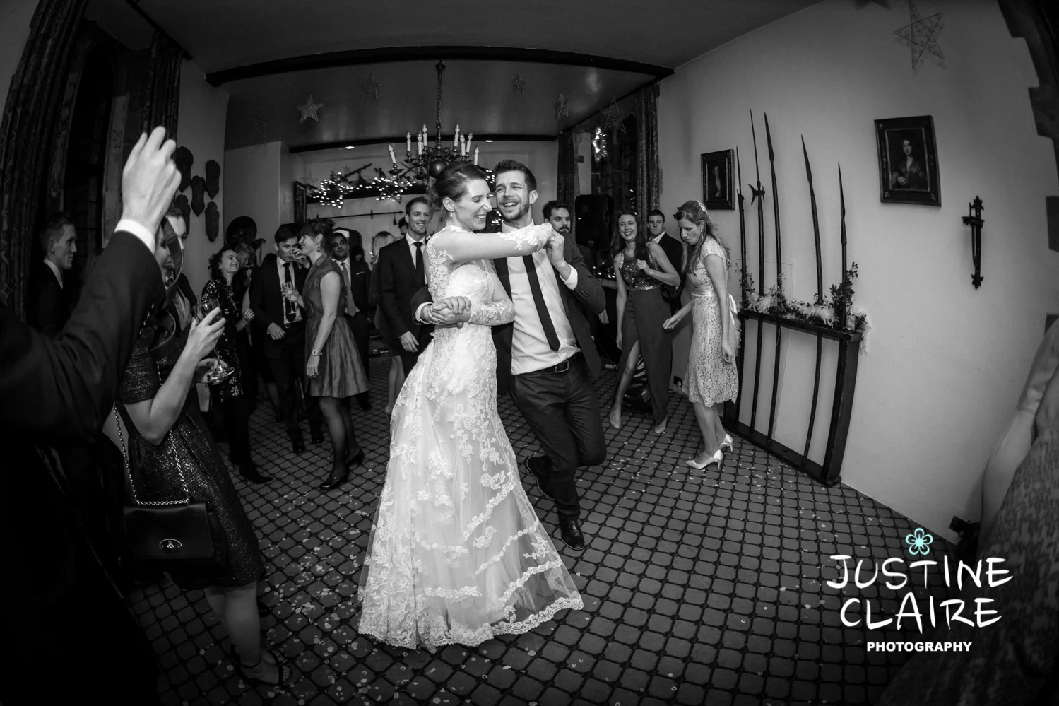 Amberley Castle Wedding Photographers1820.jpg