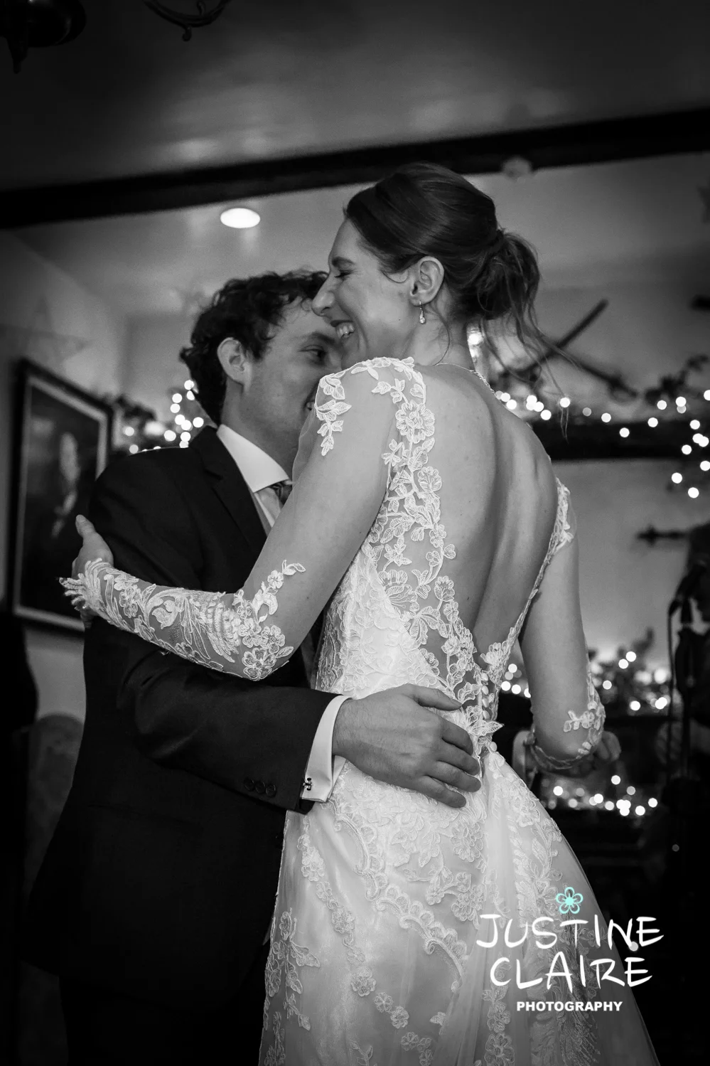 Amberley Castle Wedding Photographers1812.jpg