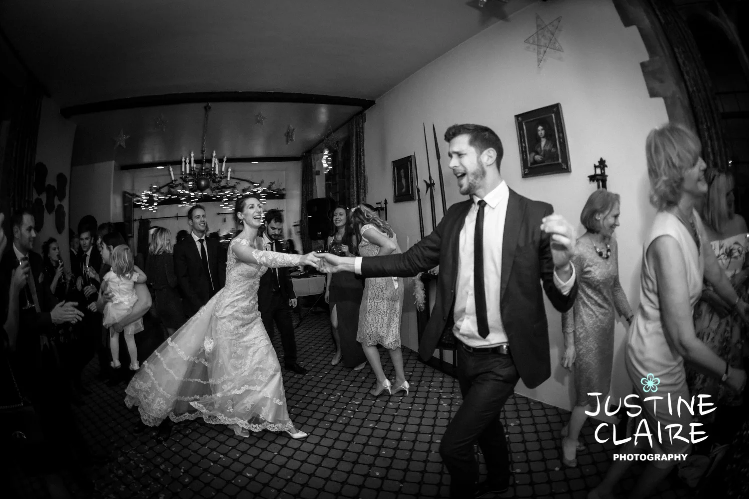 Amberley Castle Wedding Photographers1818.jpg