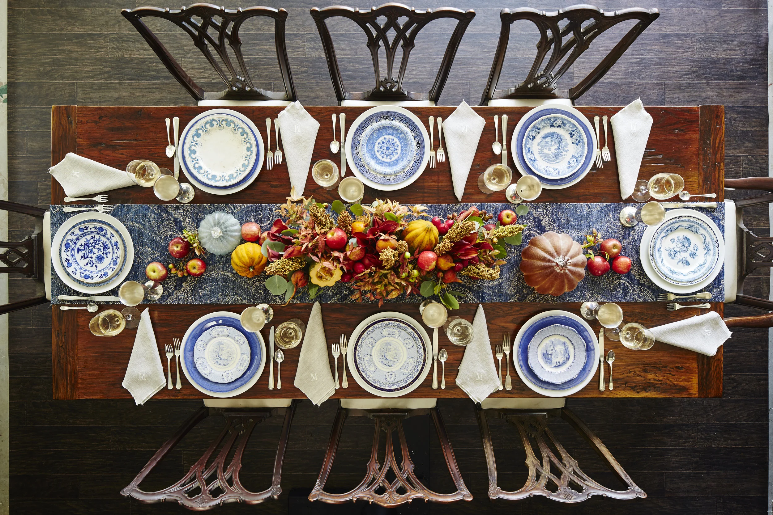Thanksgiving tables