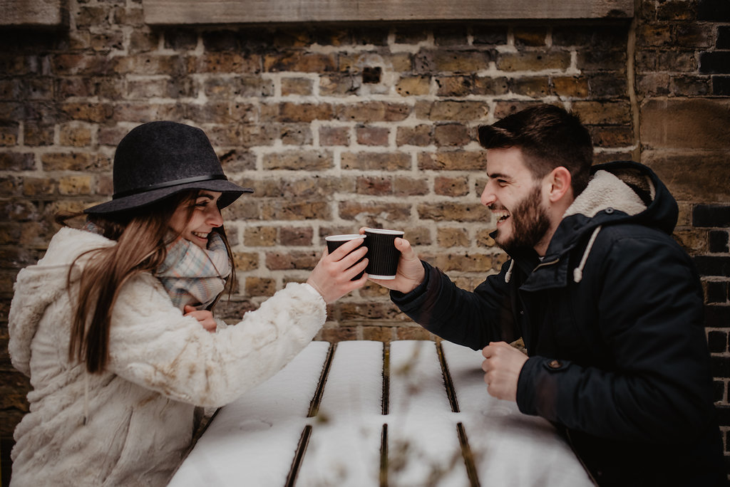 snowy engagement session in London Camden by Lapela Photography