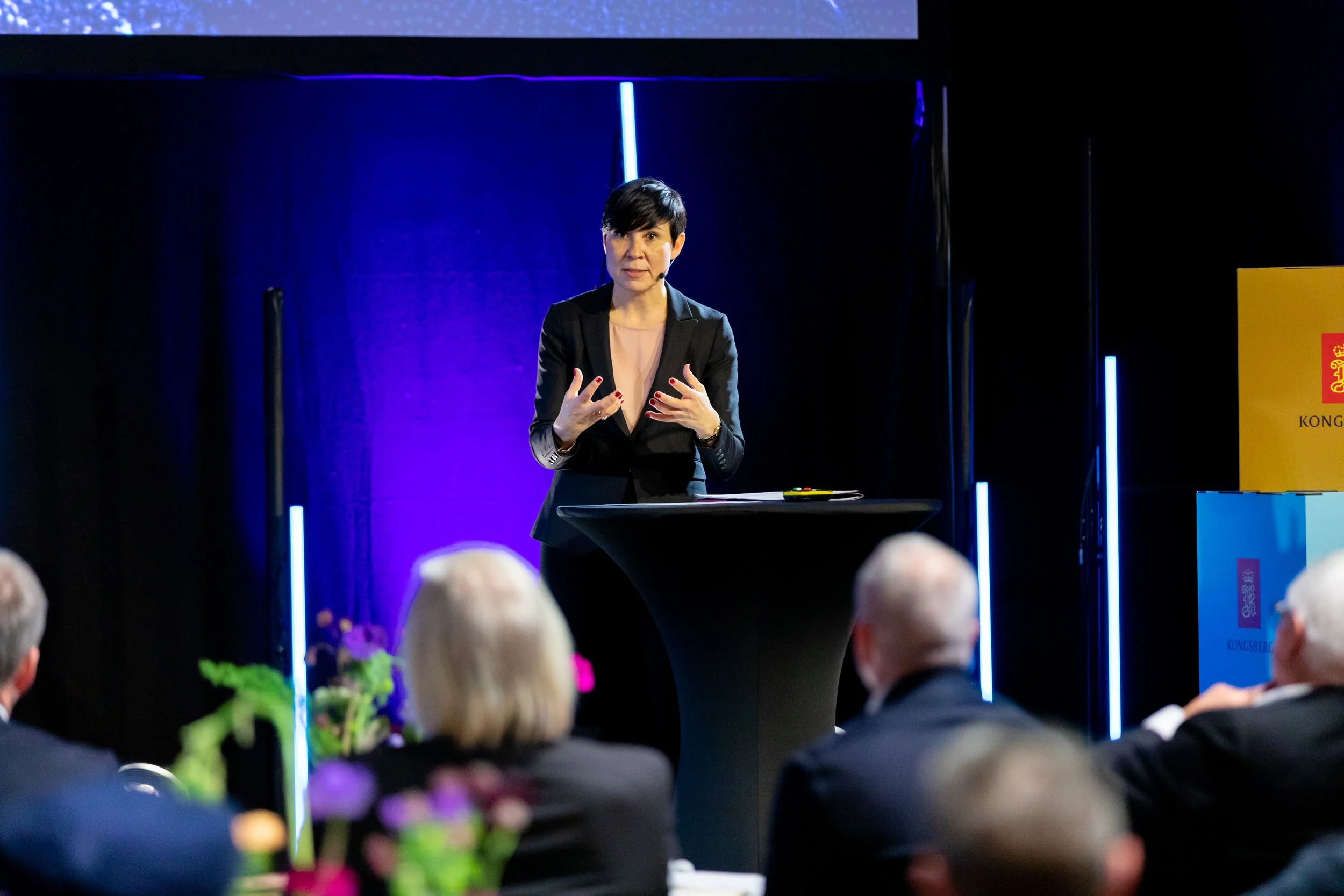 Tidligere utenriks- og forsvarsminister, Ine Eriksen Søreide, innleder under Kongsberg Gruppens EMM. 