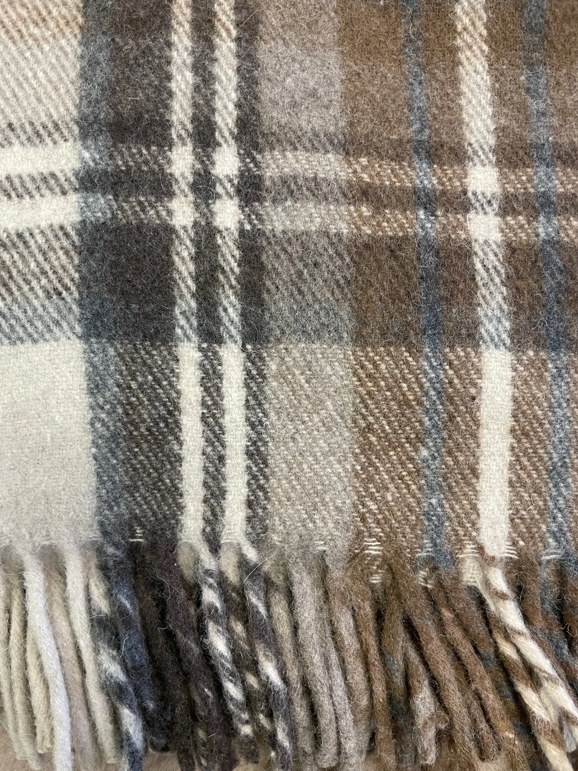 2B157DA4-7EF4-4084-A716-851DBF166F4E