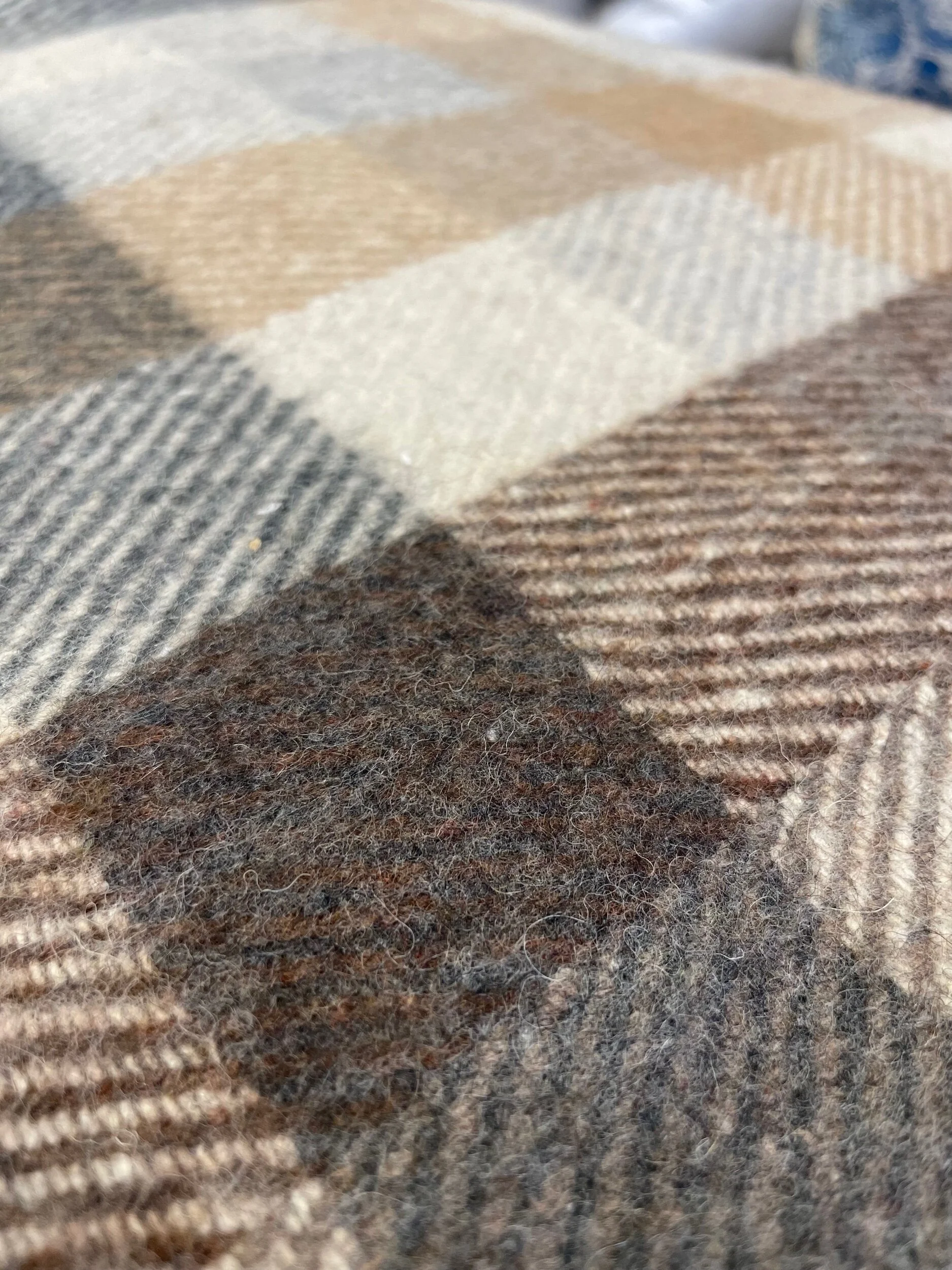 38B8FAE7-317E-40BB-8E2F-E6E816BA74B4