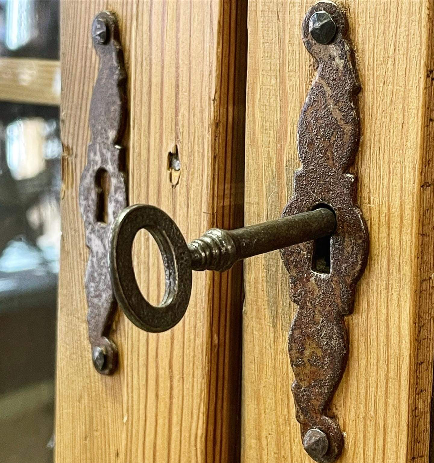 45F26A0D-4B39-447B-8F1E-123AF2585452