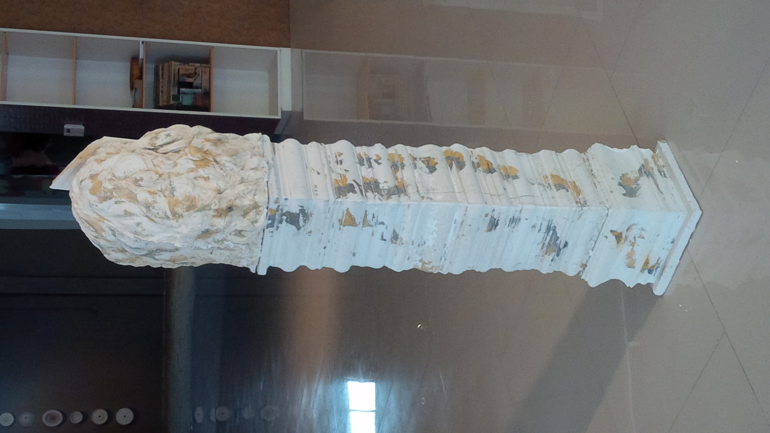 Loriel Beltran, Untitled (Column 2), 2013
